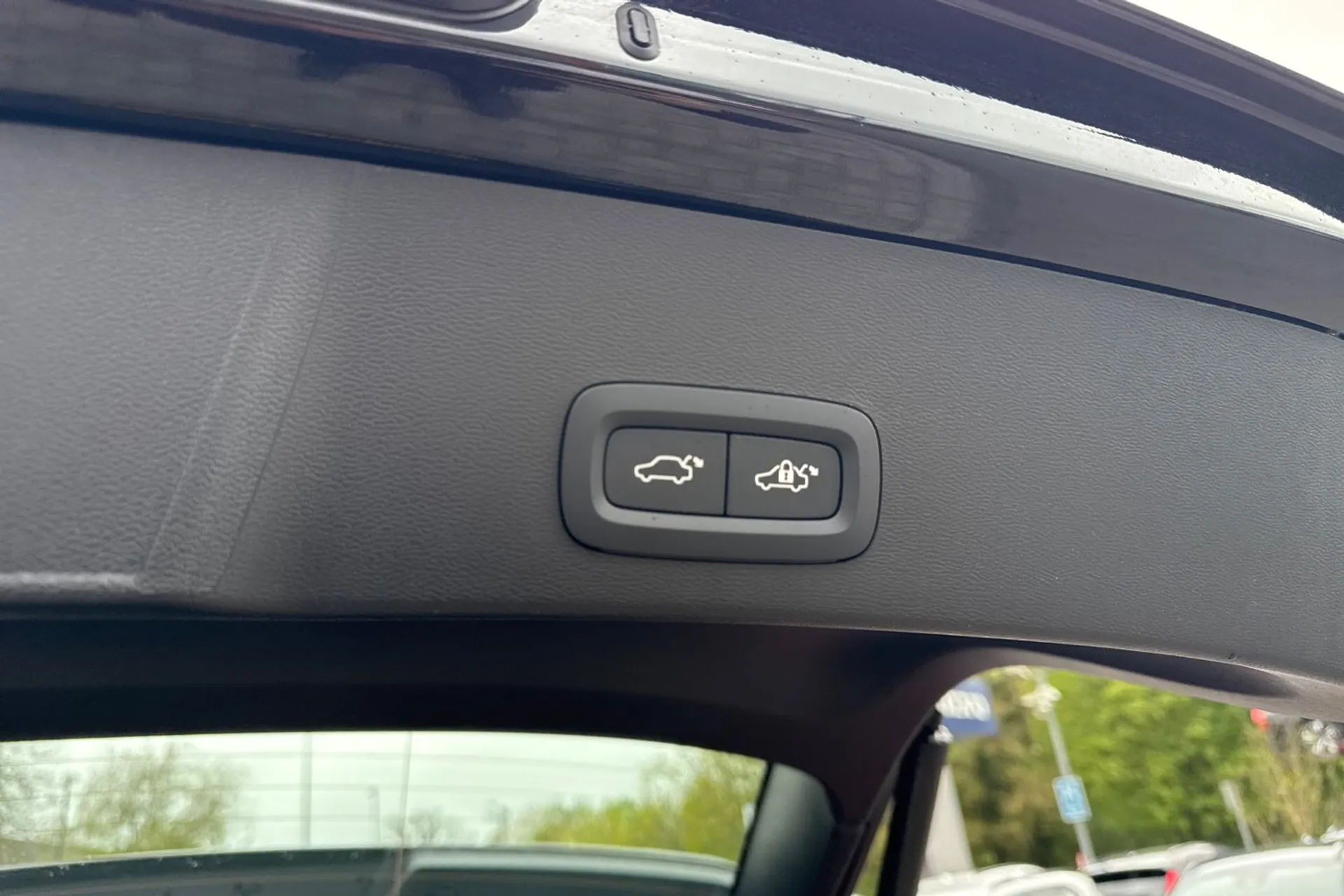 Volvo XC40 thumbnail image number 21