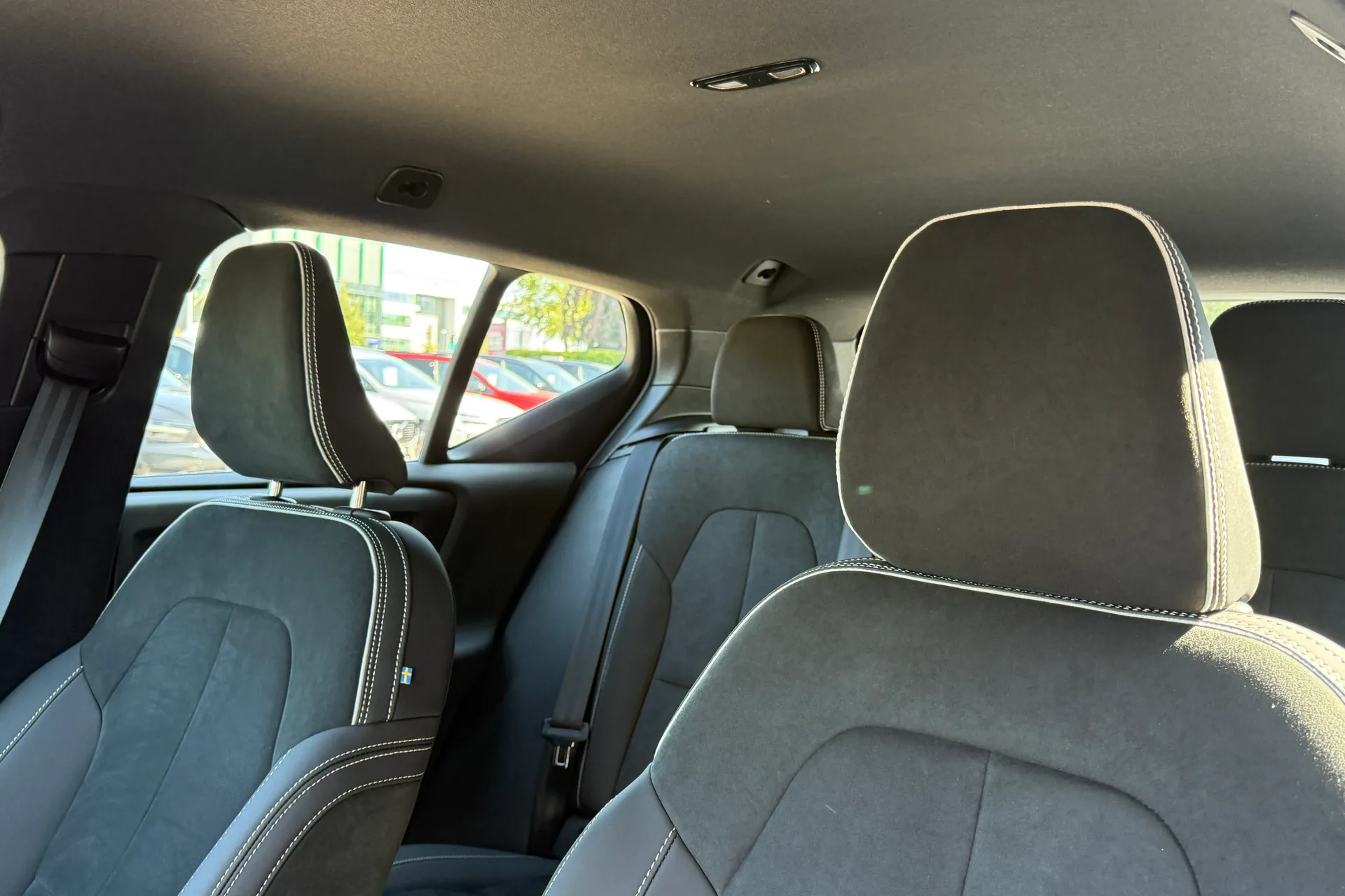 Volvo XC40 thumbnail image number 24