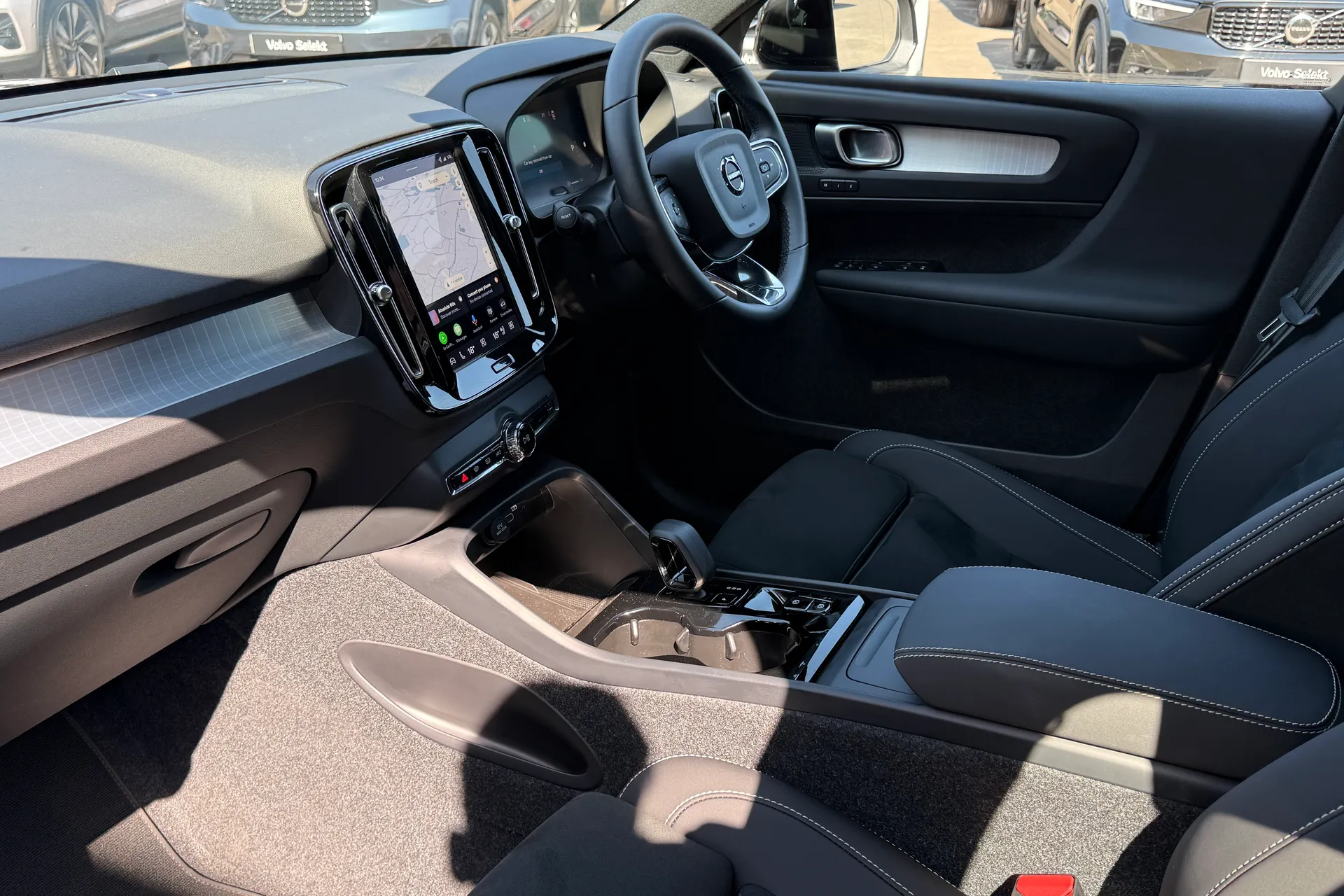 Volvo XC40 thumbnail image number 22