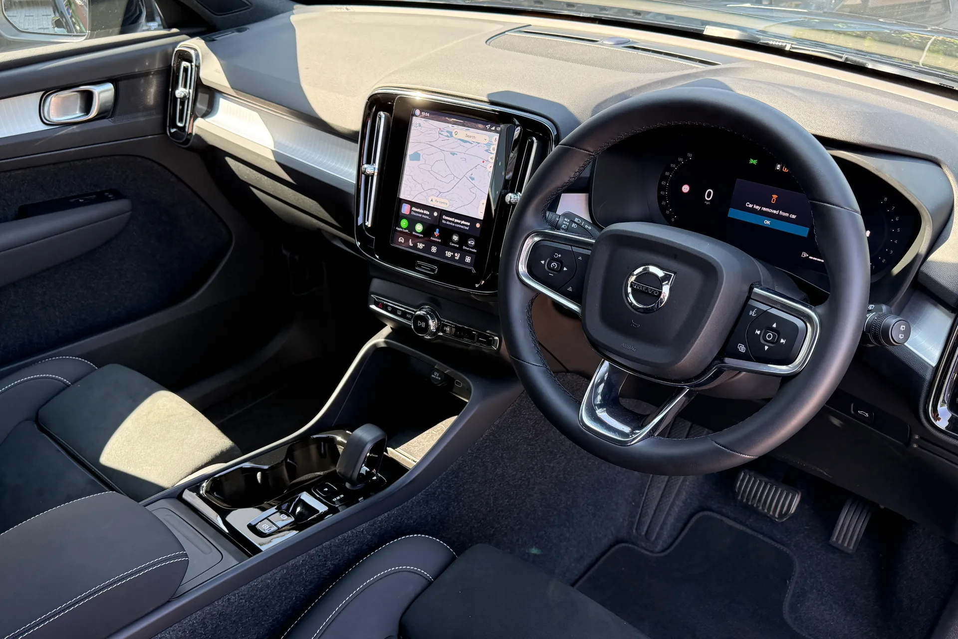 Volvo XC40 thumbnail image number 6