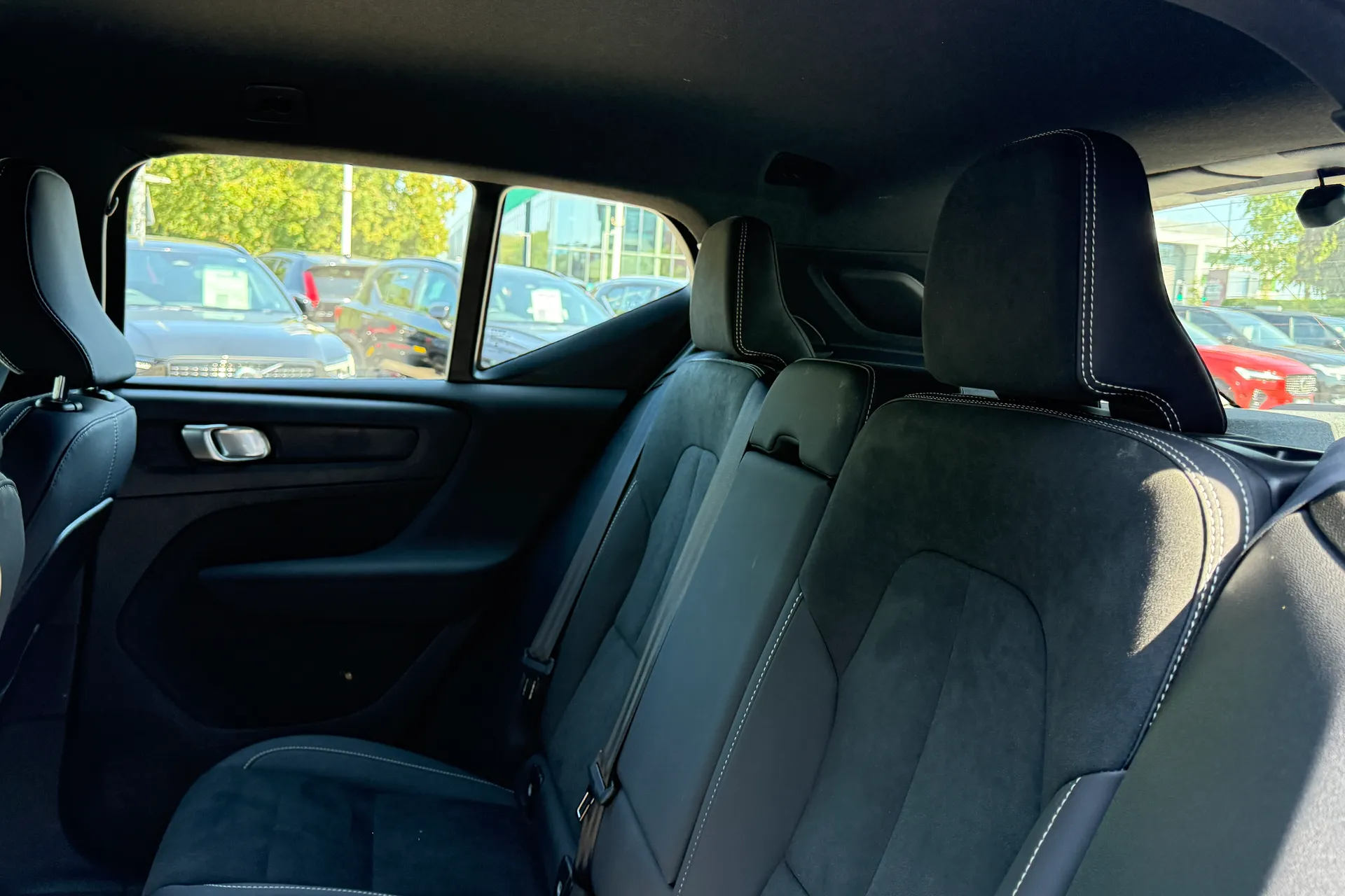 Volvo XC40 thumbnail image number 26