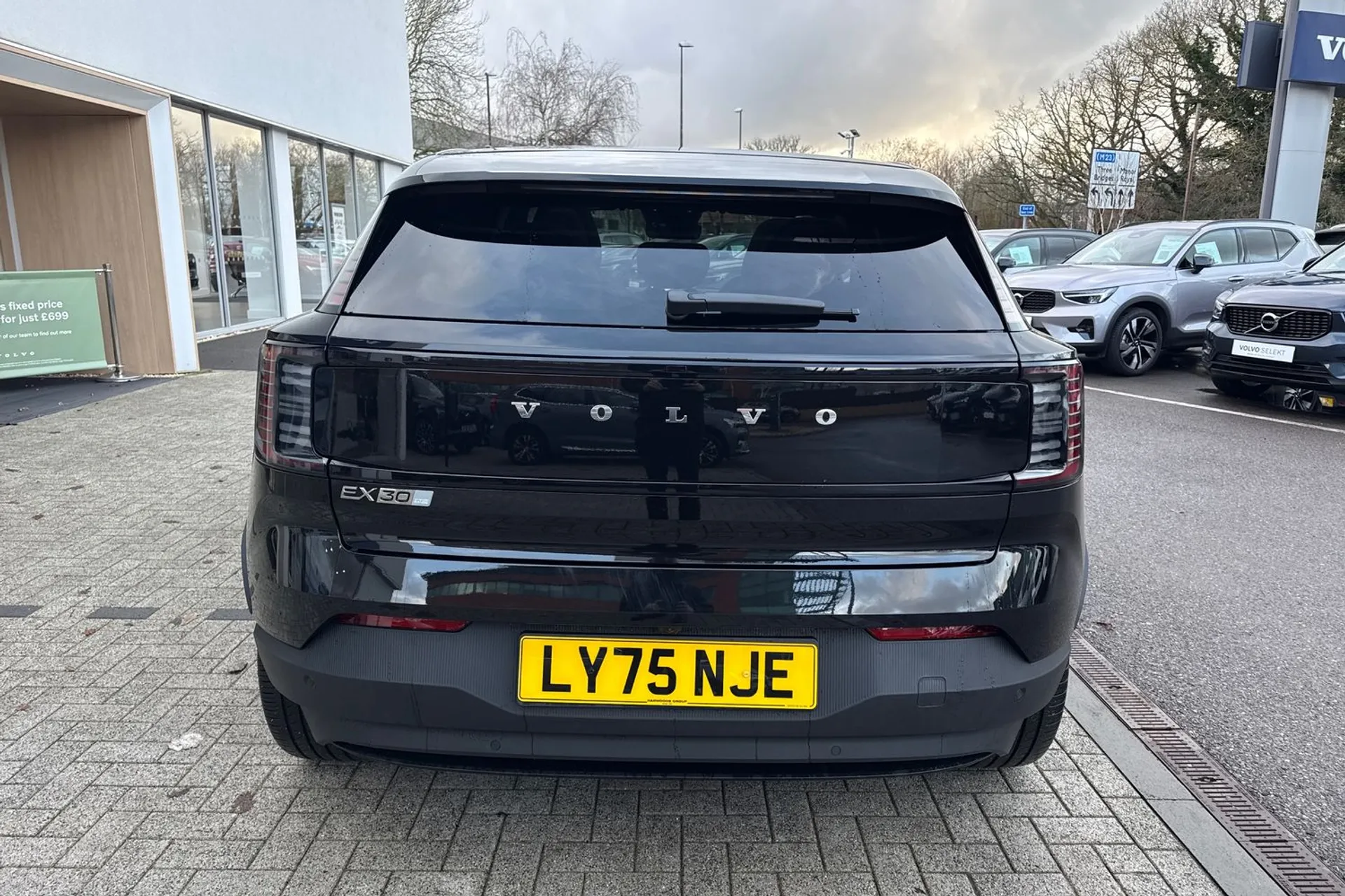 Volvo EX30 thumbnail image number 9