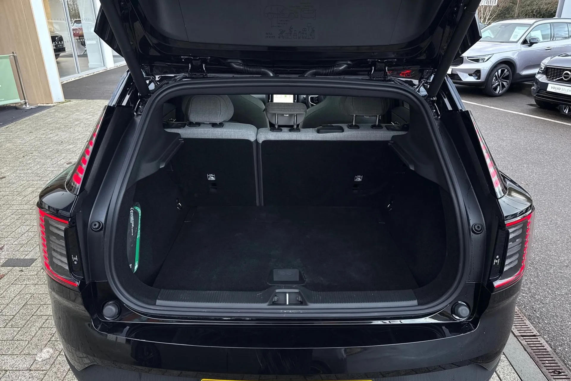 Volvo EX30 thumbnail image number 20