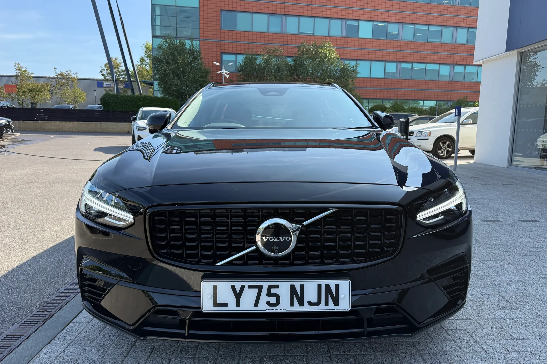 Volvo V90 thumbnail image number 14