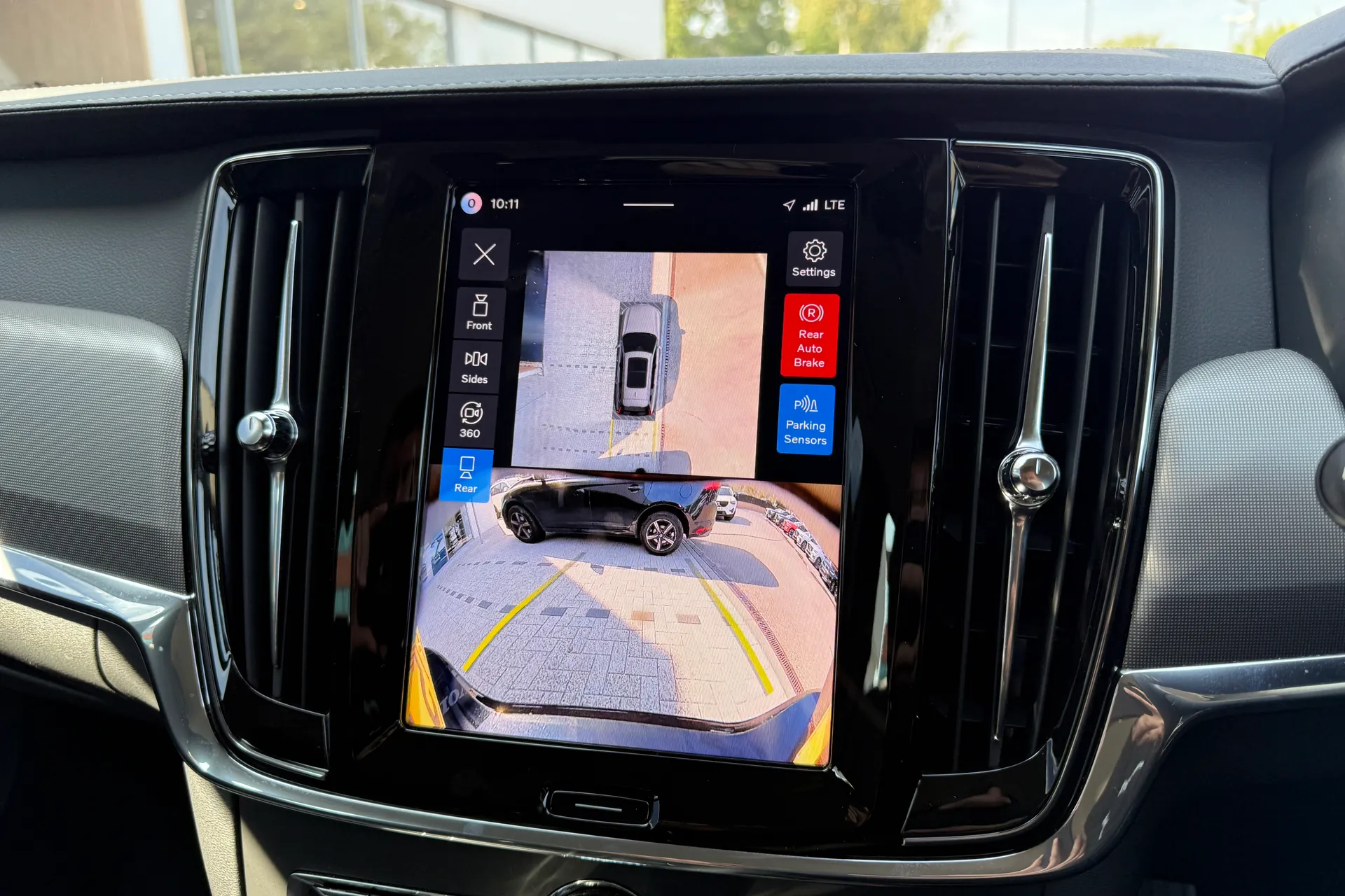 Volvo V90 thumbnail image number 4