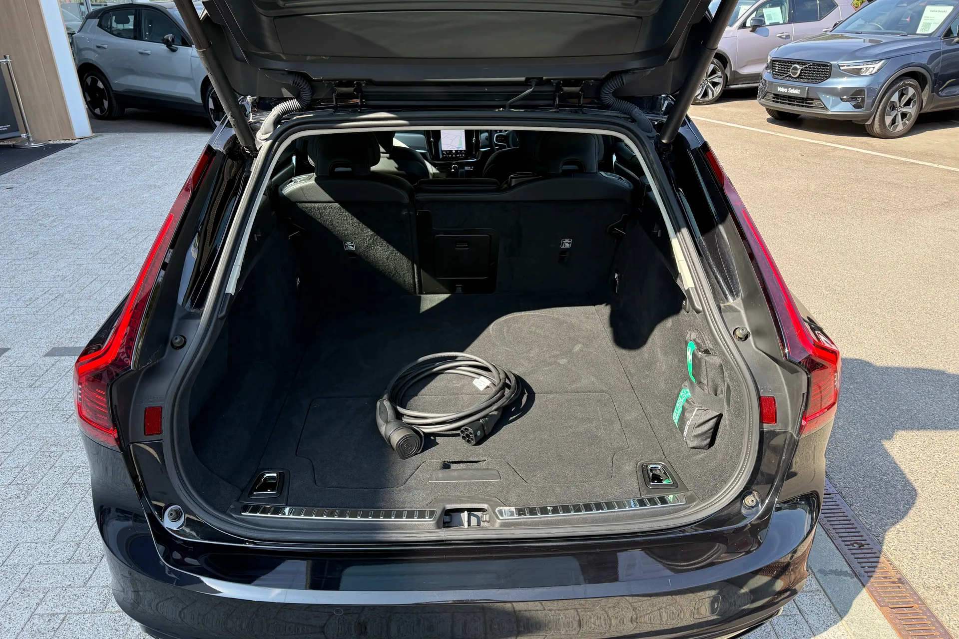 Volvo V90 thumbnail image number 21