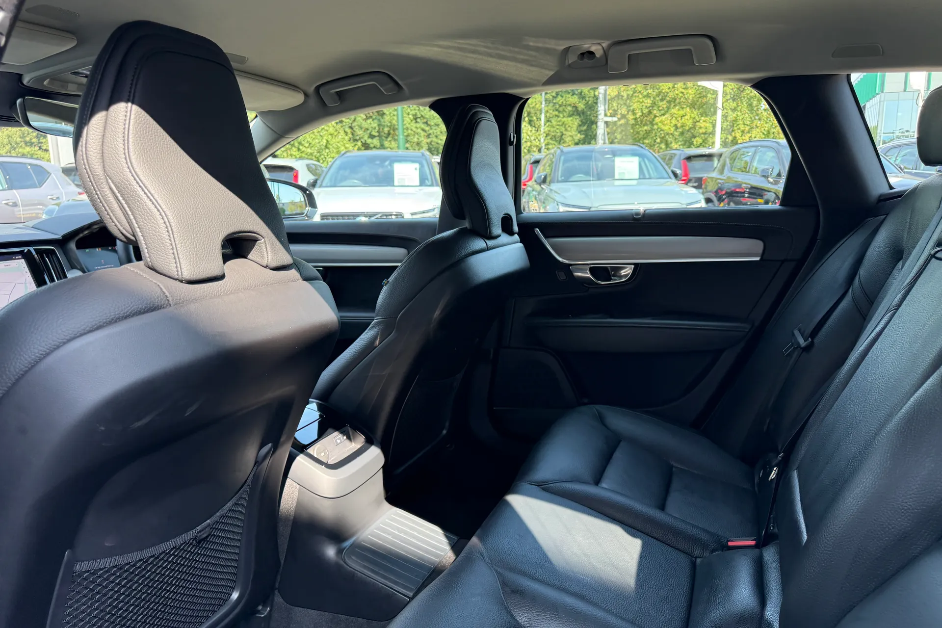 Volvo V90 thumbnail image number 30