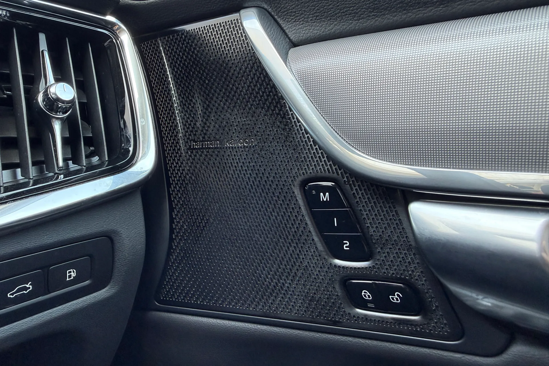 Volvo V90 thumbnail image number 40