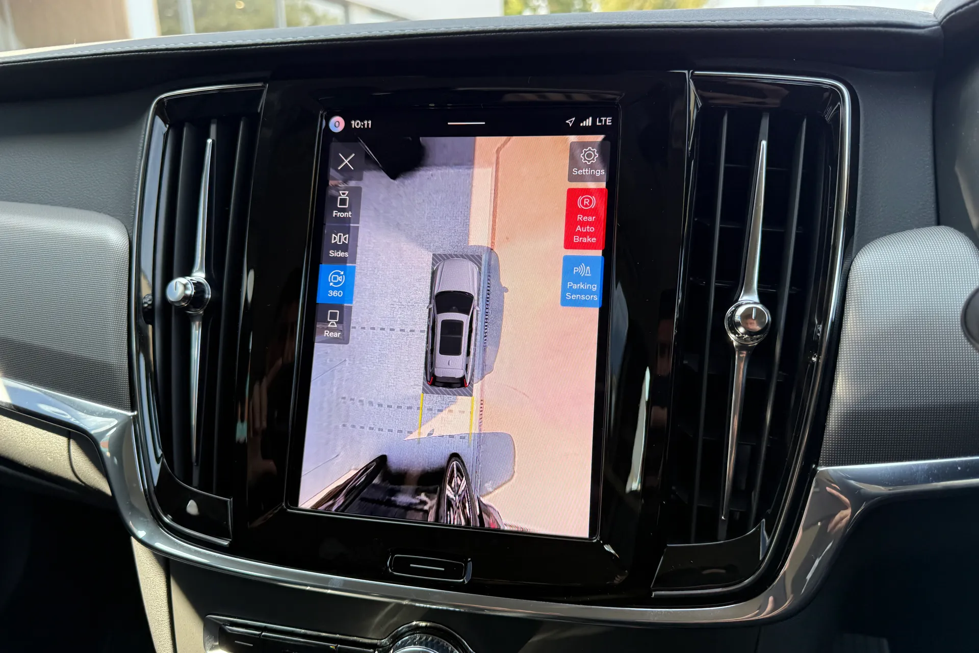 Volvo V90 thumbnail image number 38