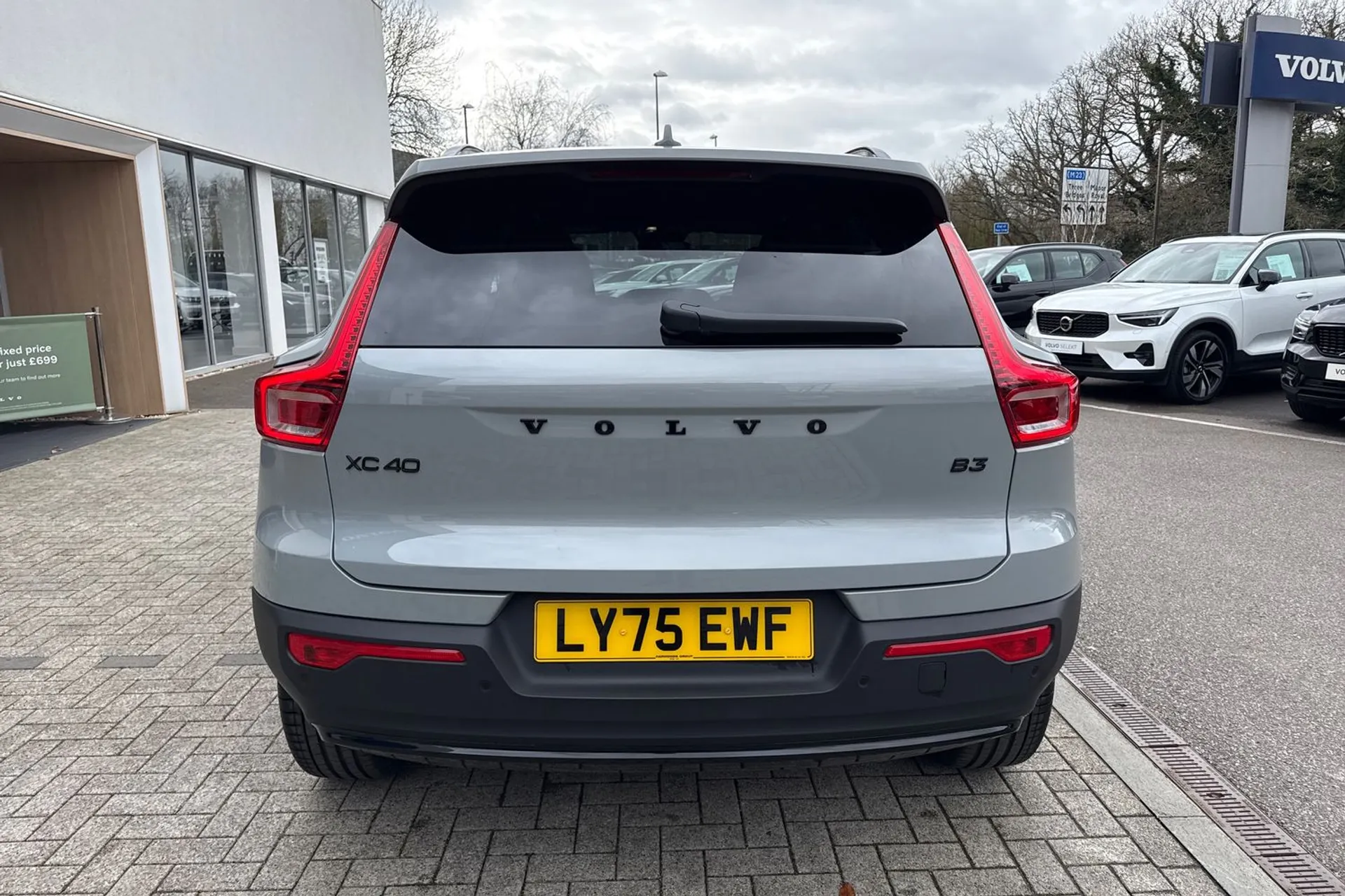 Volvo XC40 thumbnail image number 9