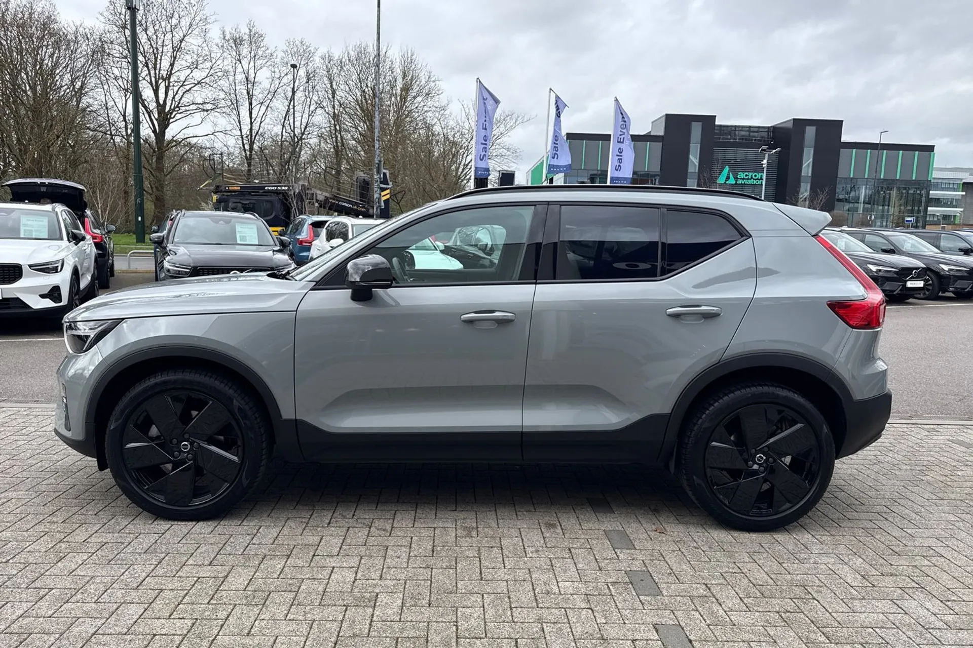 Volvo XC40 thumbnail image number 11