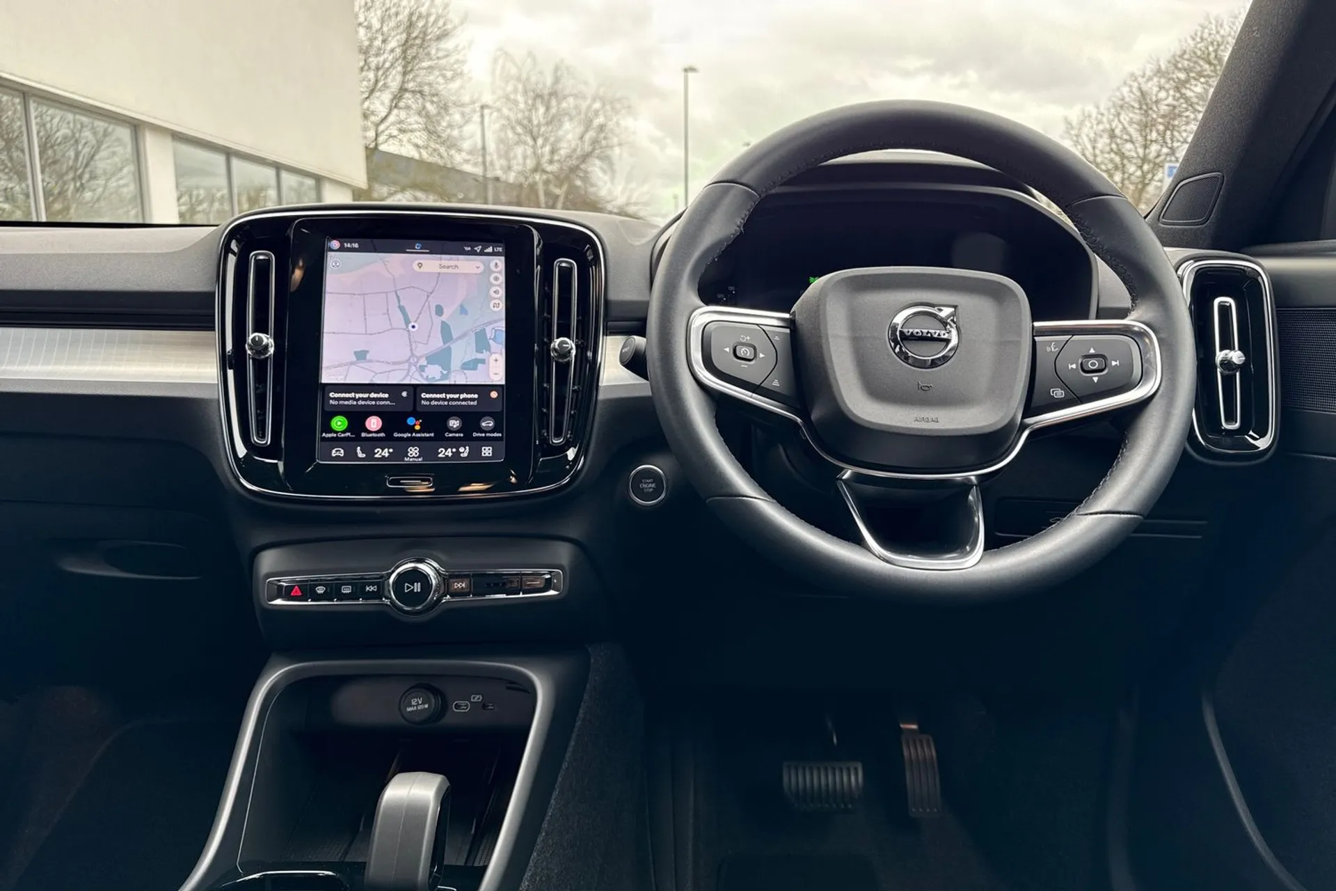 Volvo XC40 thumbnail image number 35