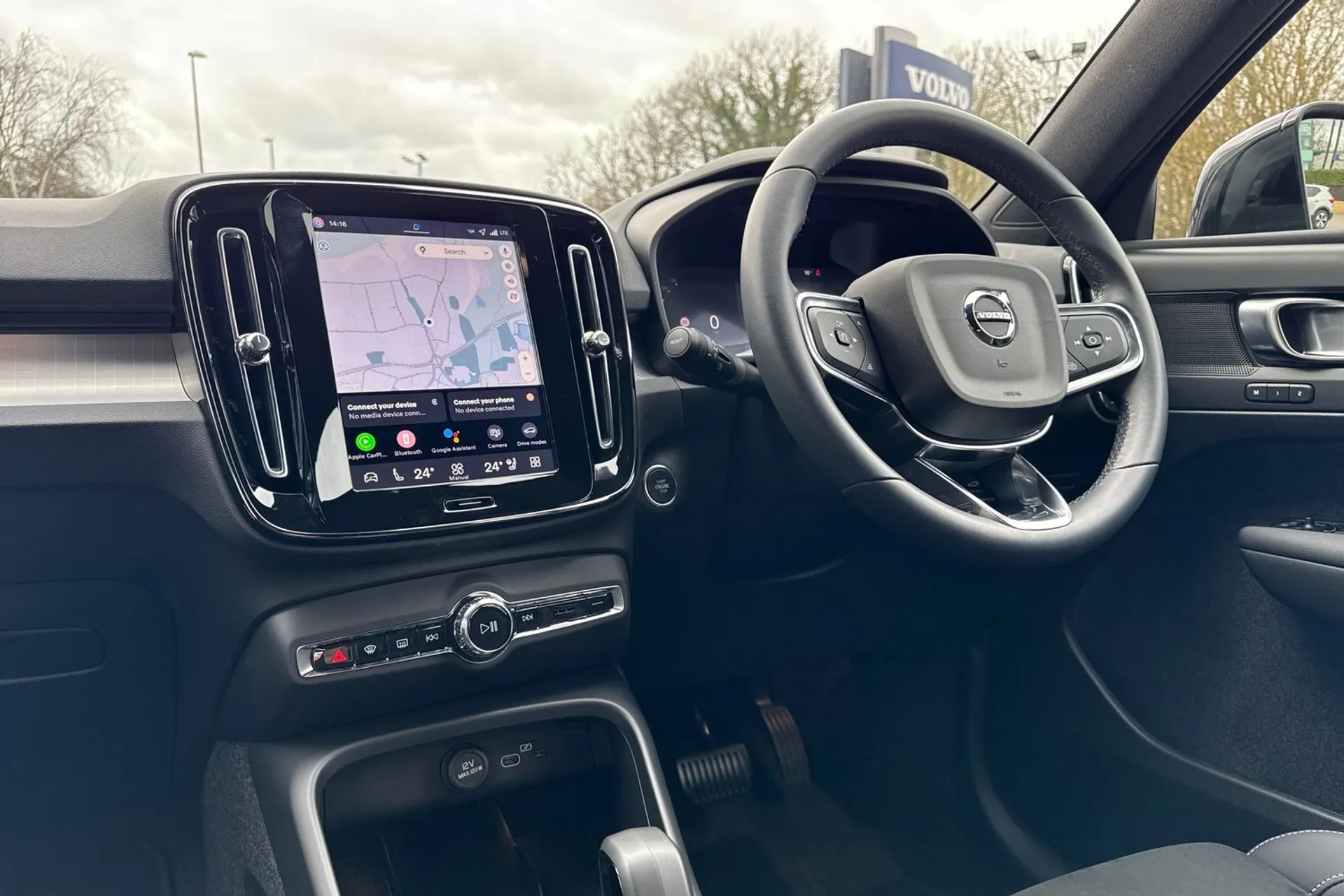 Volvo XC40 thumbnail image number 36