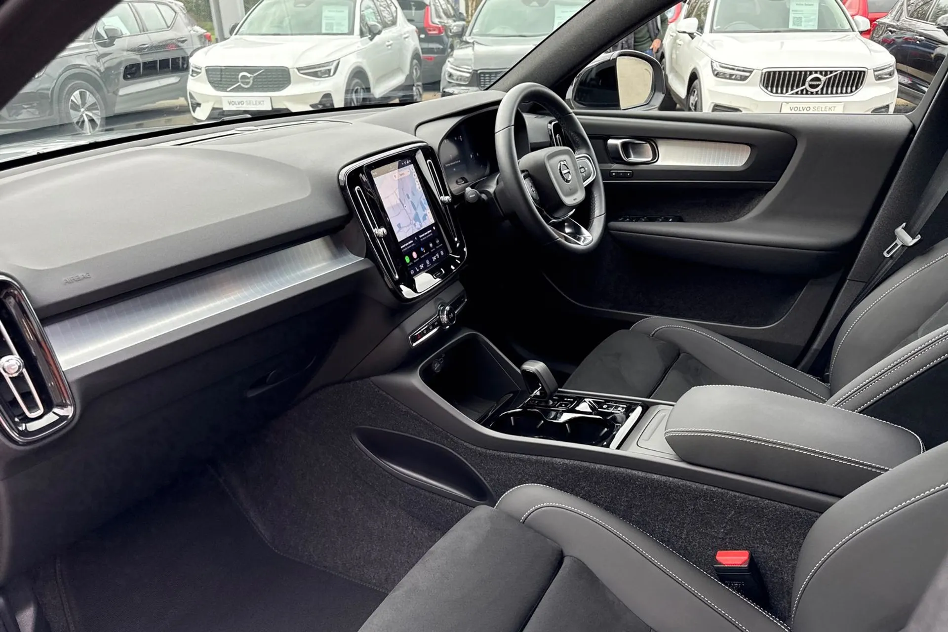 Volvo XC40 thumbnail image number 27