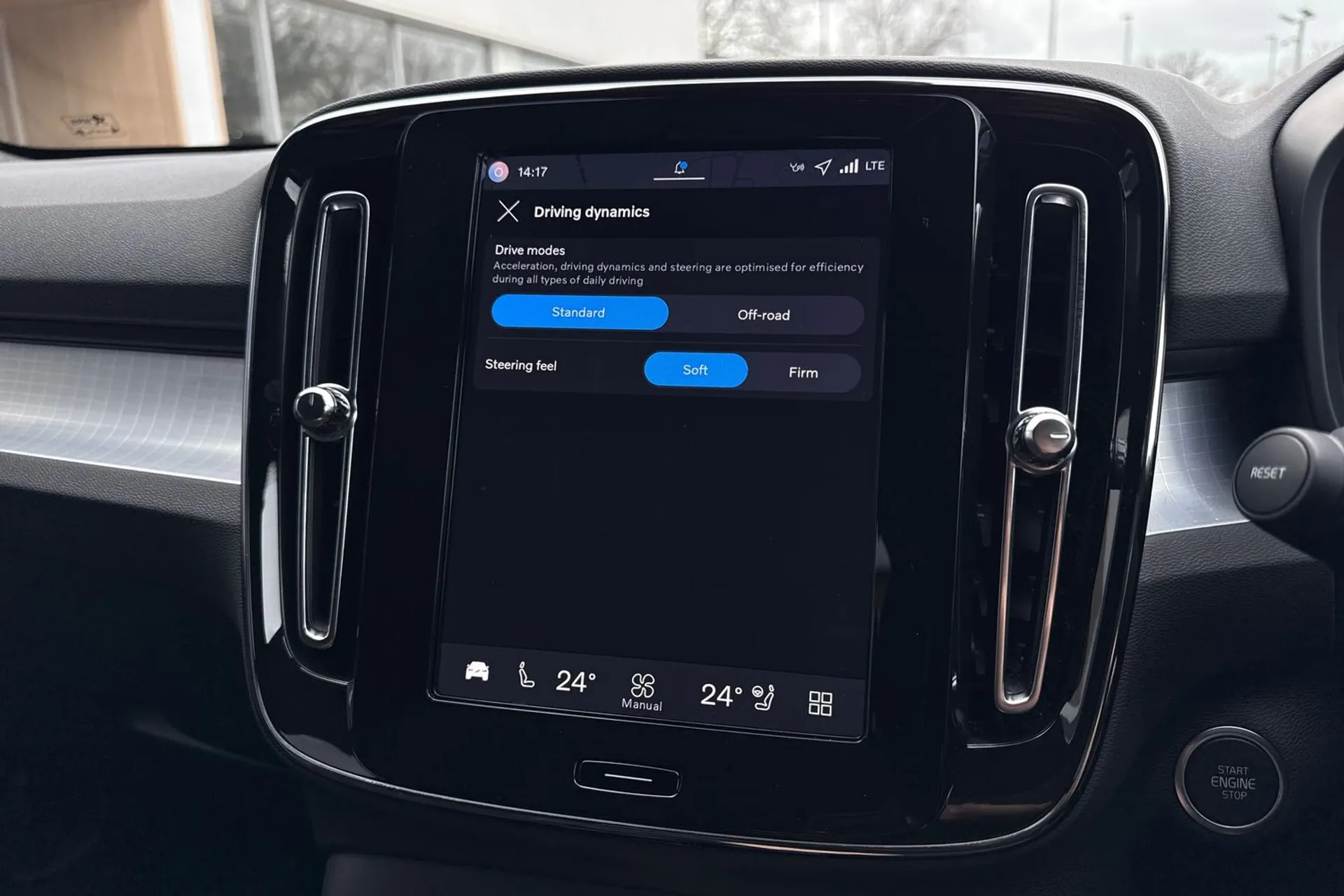 Volvo XC40 thumbnail image number 42