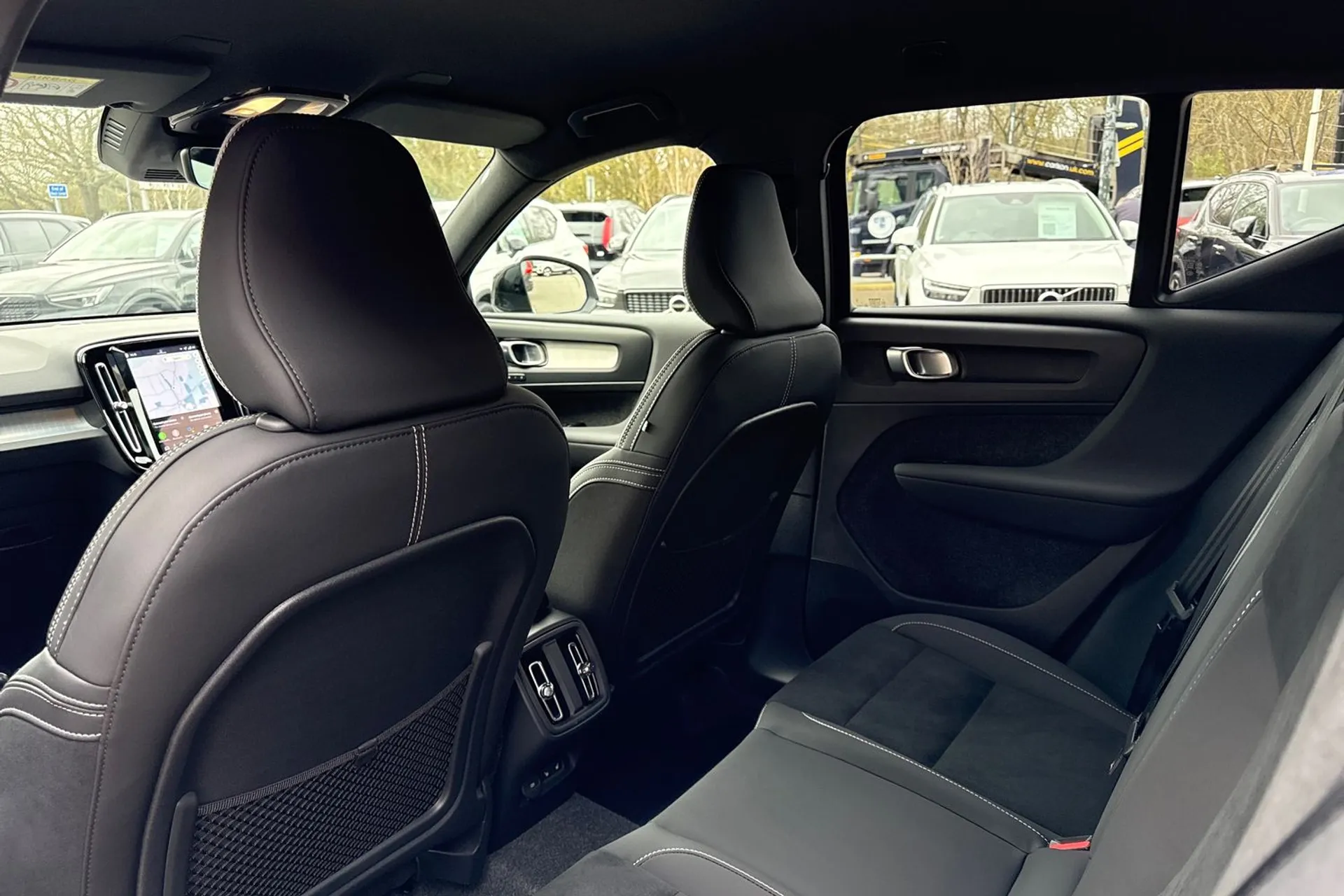 Volvo XC40 thumbnail image number 31