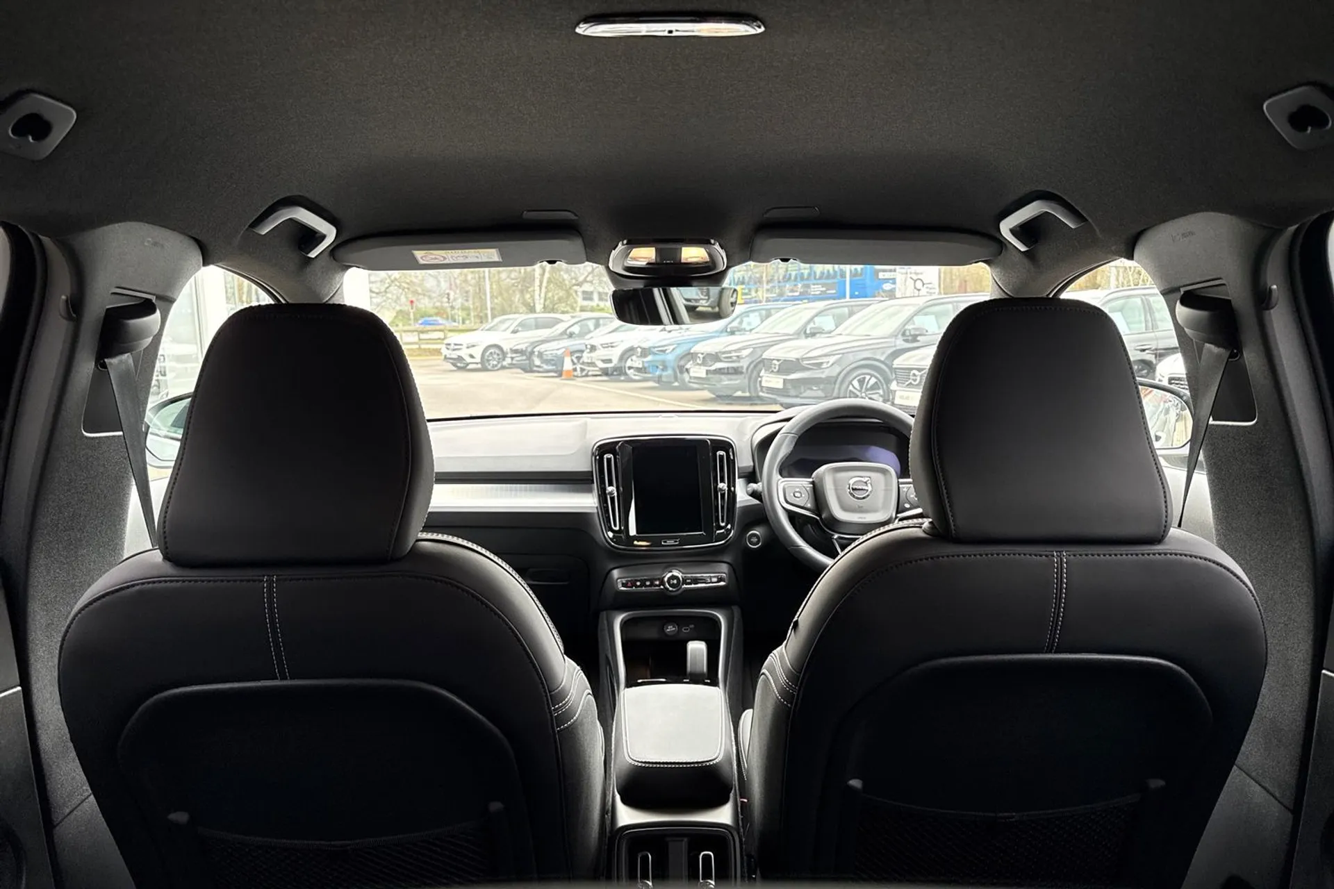 Volvo XC40 thumbnail image number 22