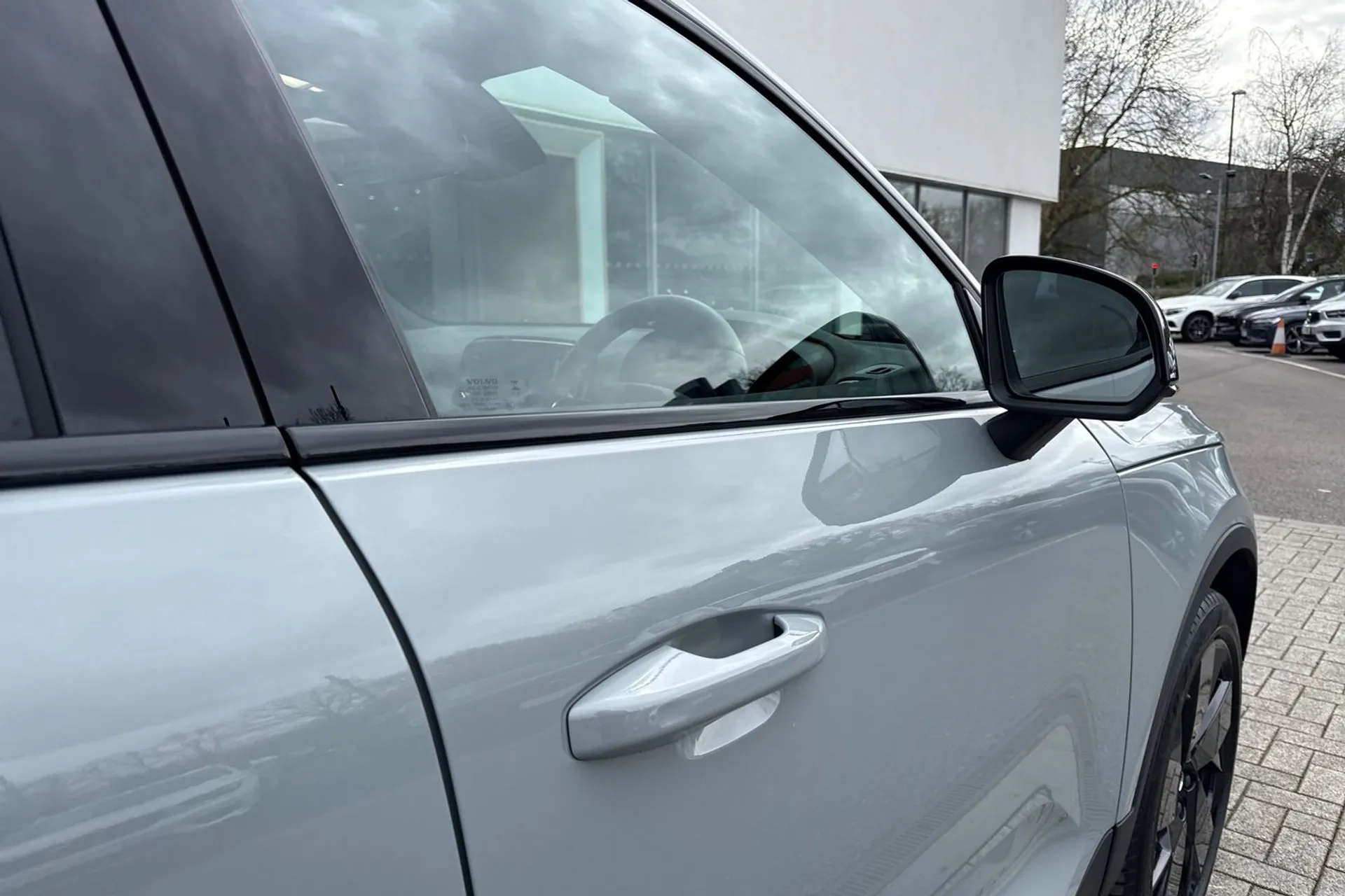 Volvo XC40 thumbnail image number 17