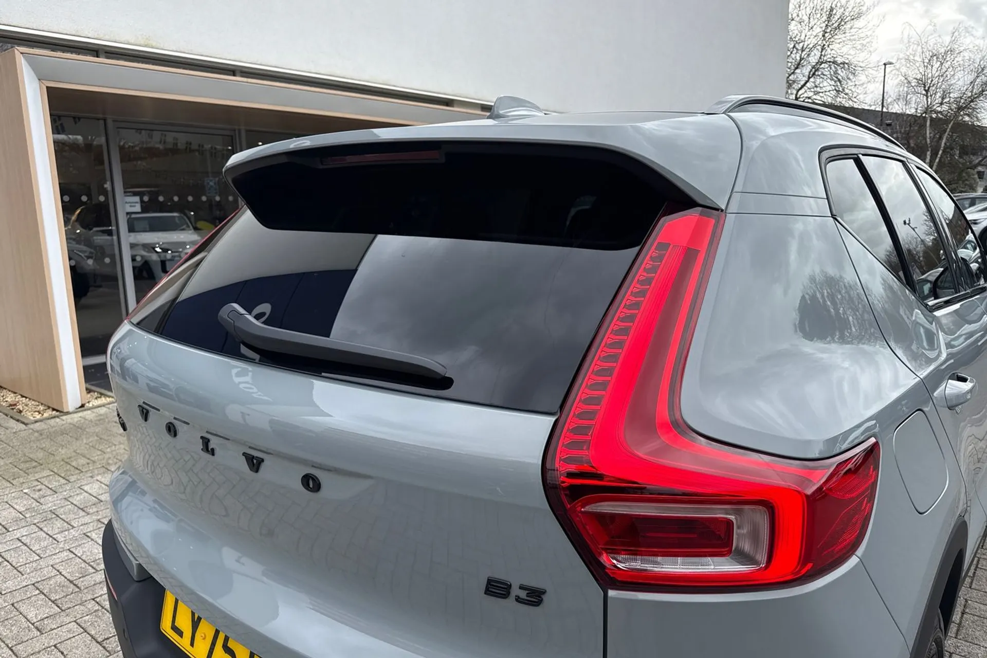 Volvo XC40 thumbnail image number 16