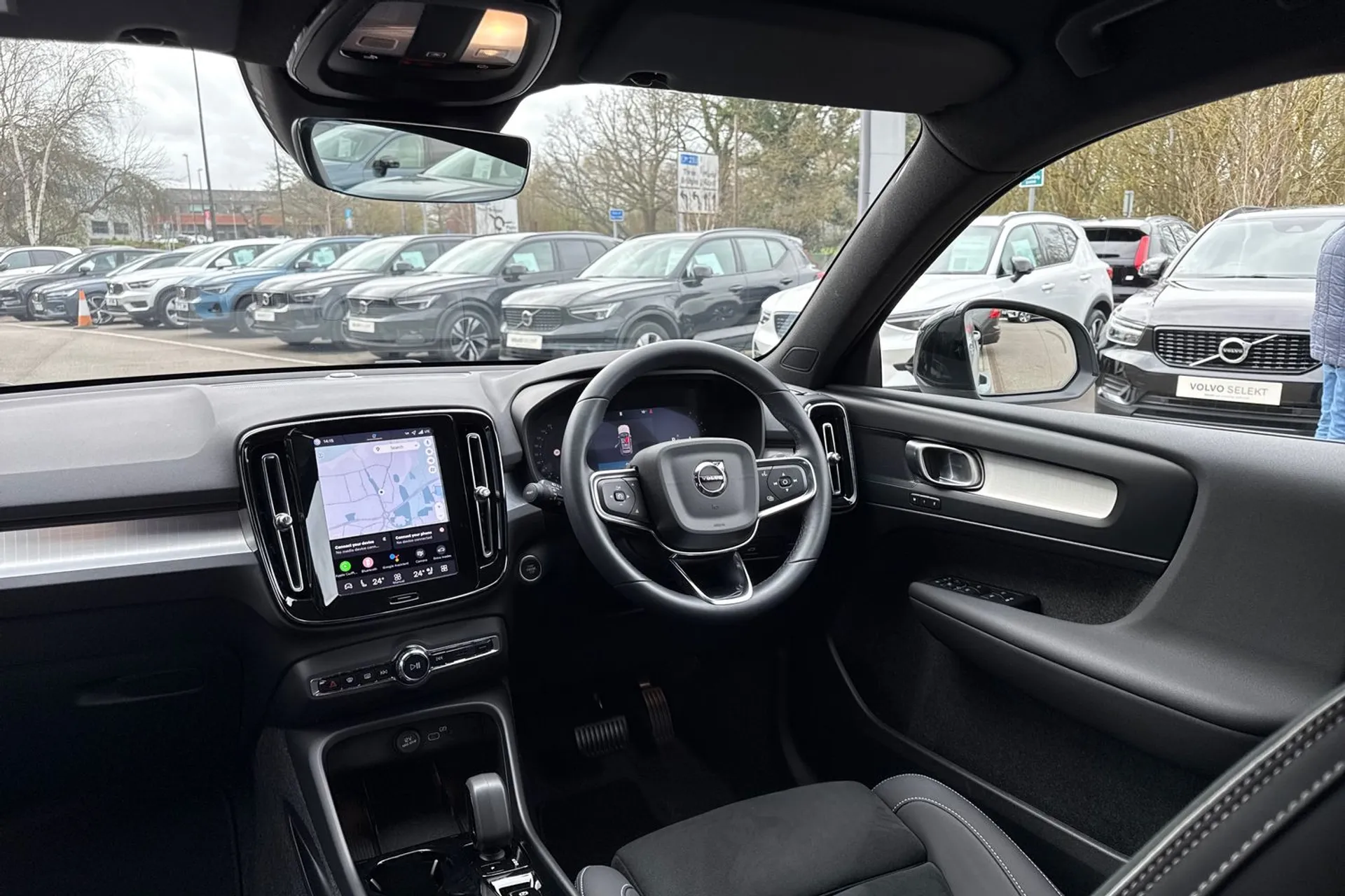 Volvo XC40 thumbnail image number 34