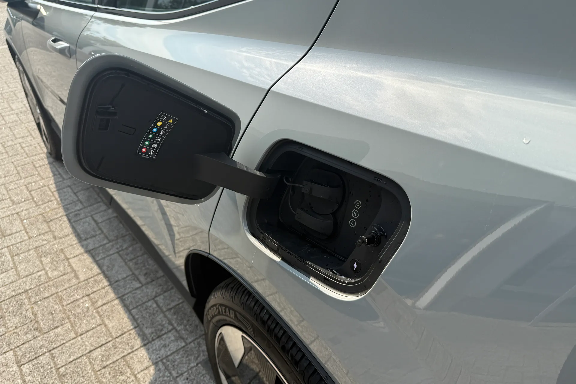 Volvo EX30 thumbnail image number 19