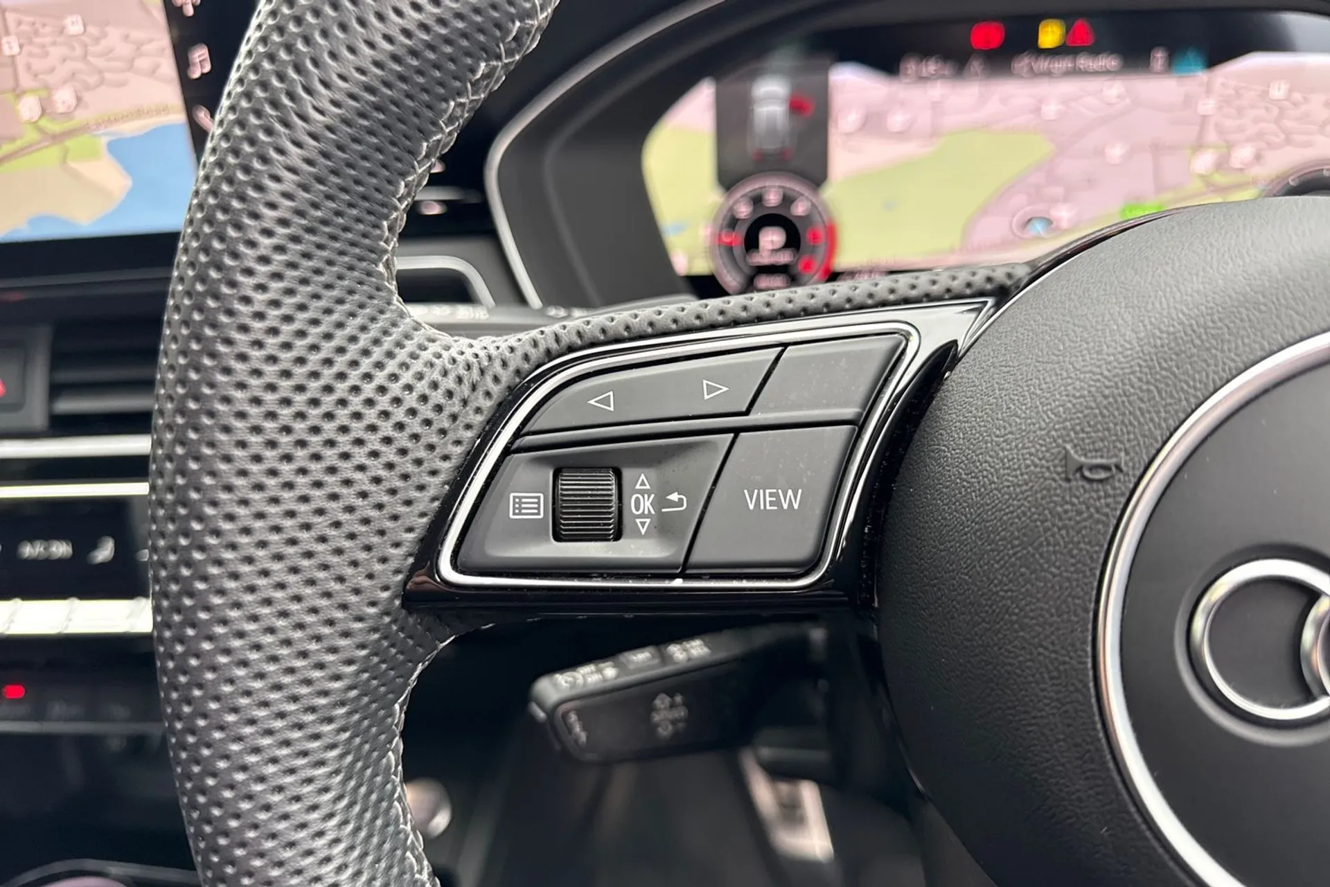 Audi A4 thumbnail image number 47