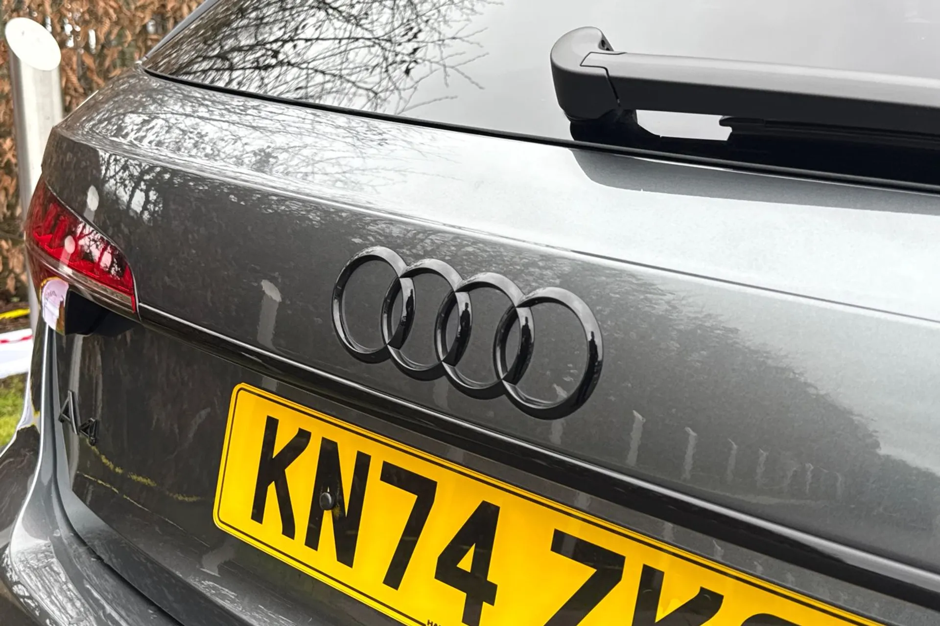 Audi A4 thumbnail image number 13