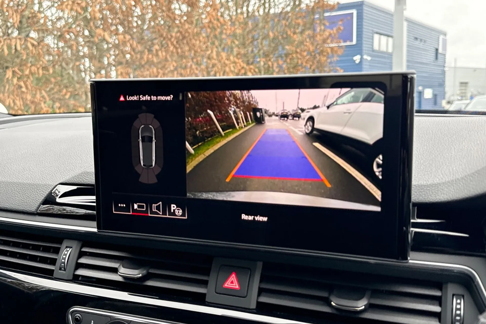 Audi A4 thumbnail image number 4