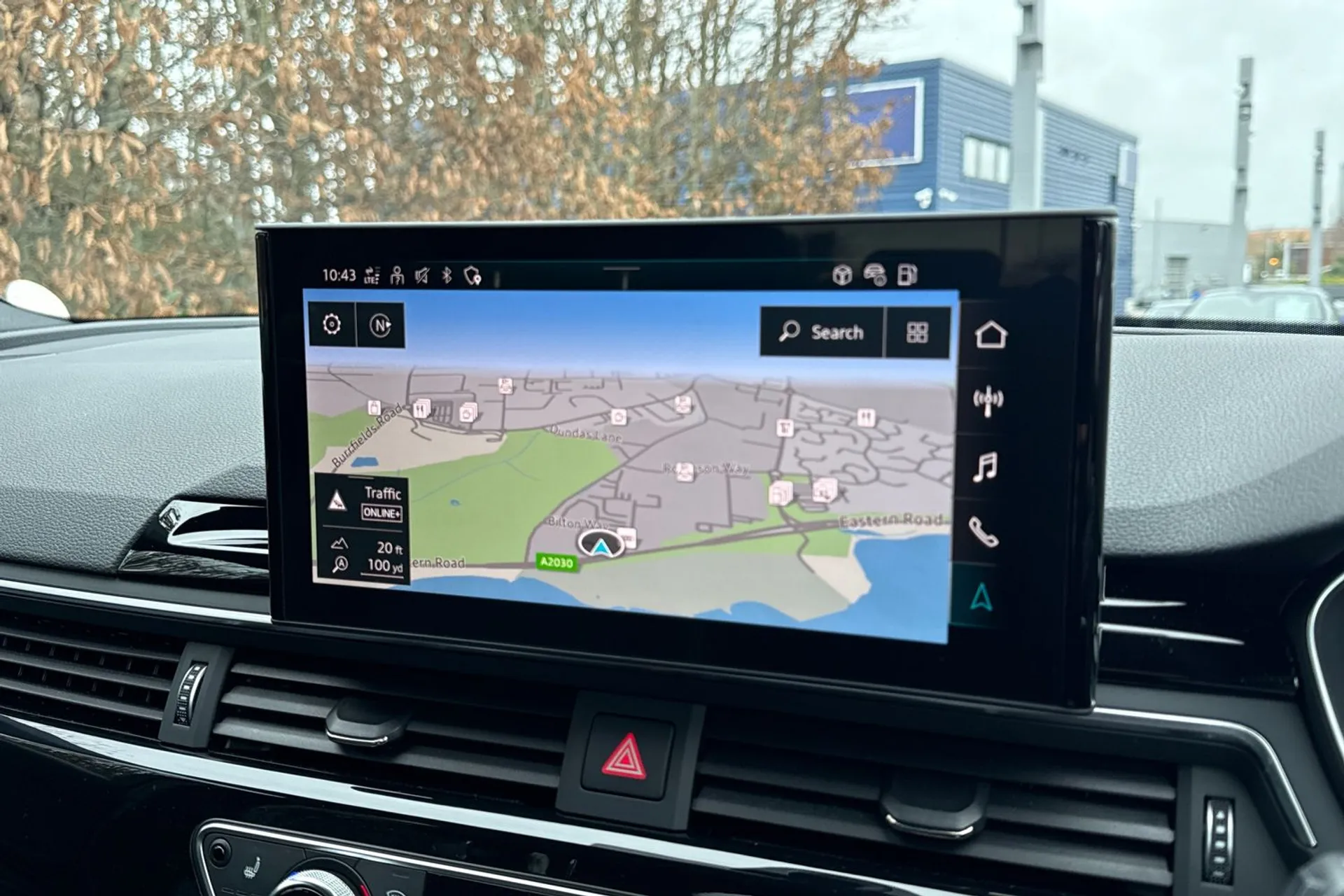 Audi A4 thumbnail image number 22