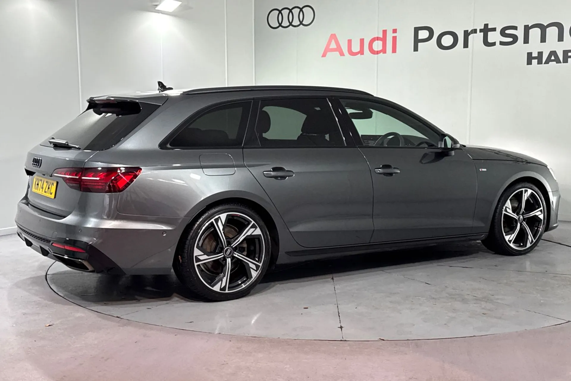 Audi A4 thumbnail image number 8