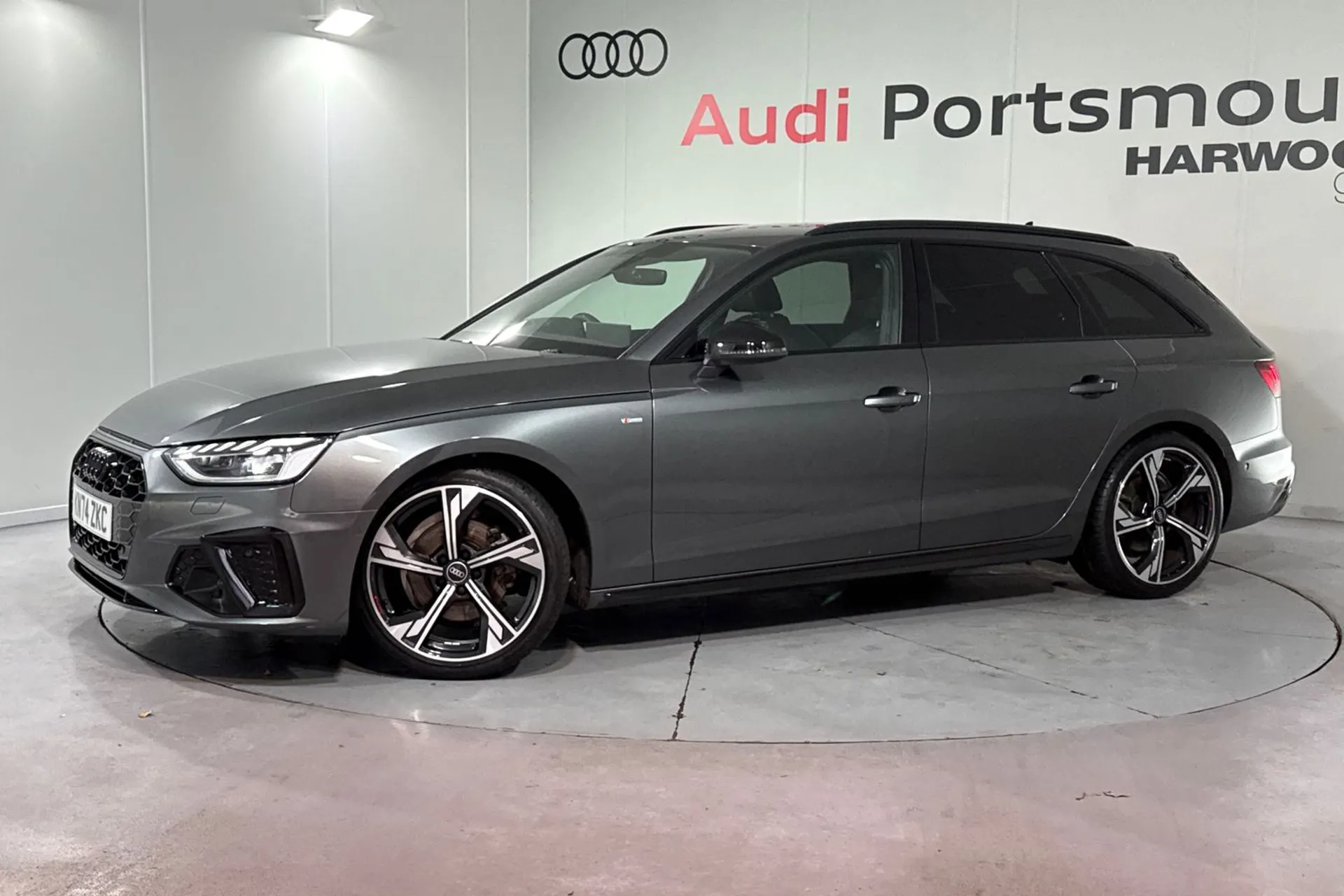 Audi A4 thumbnail image number 5