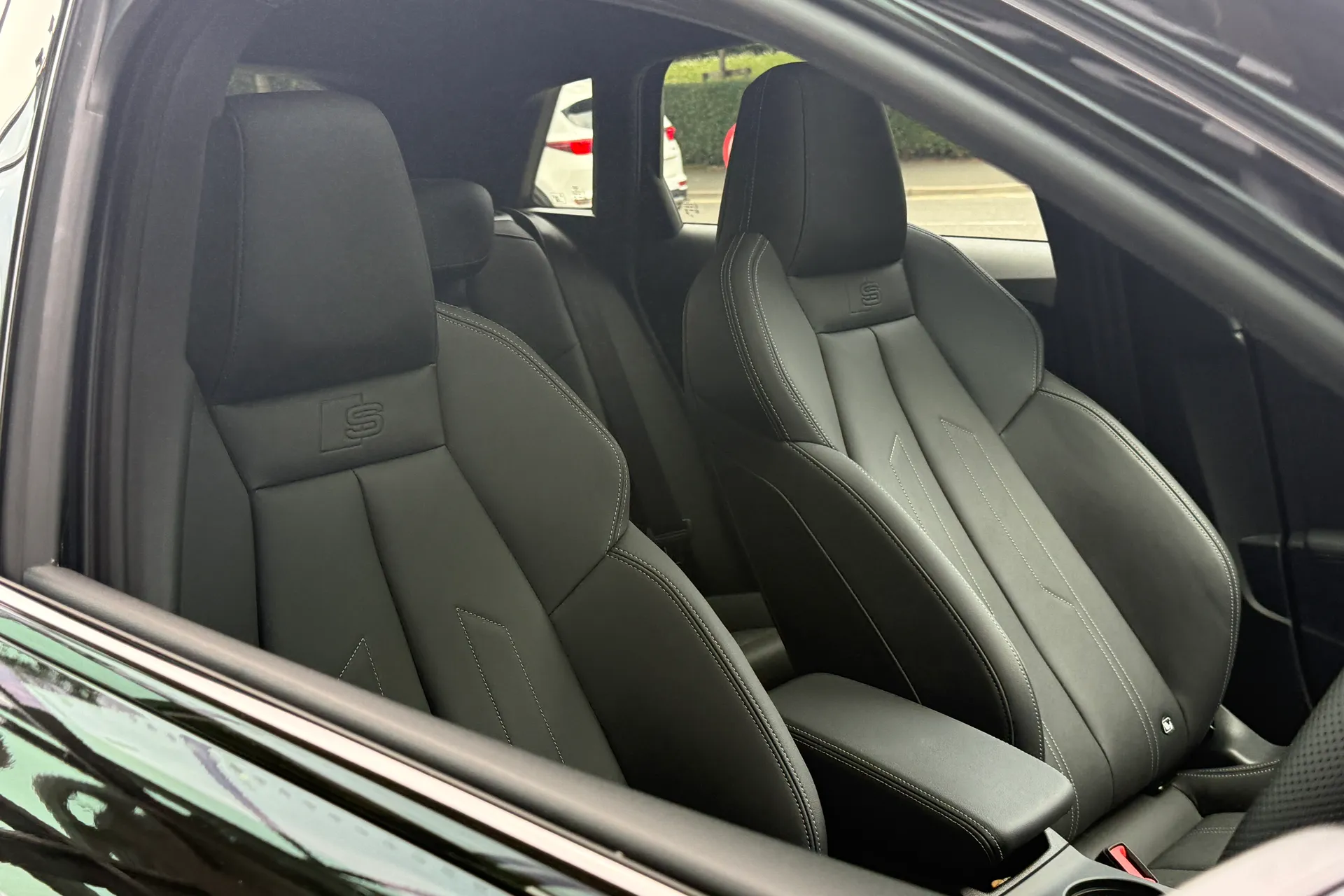 Audi A3 thumbnail image number 38