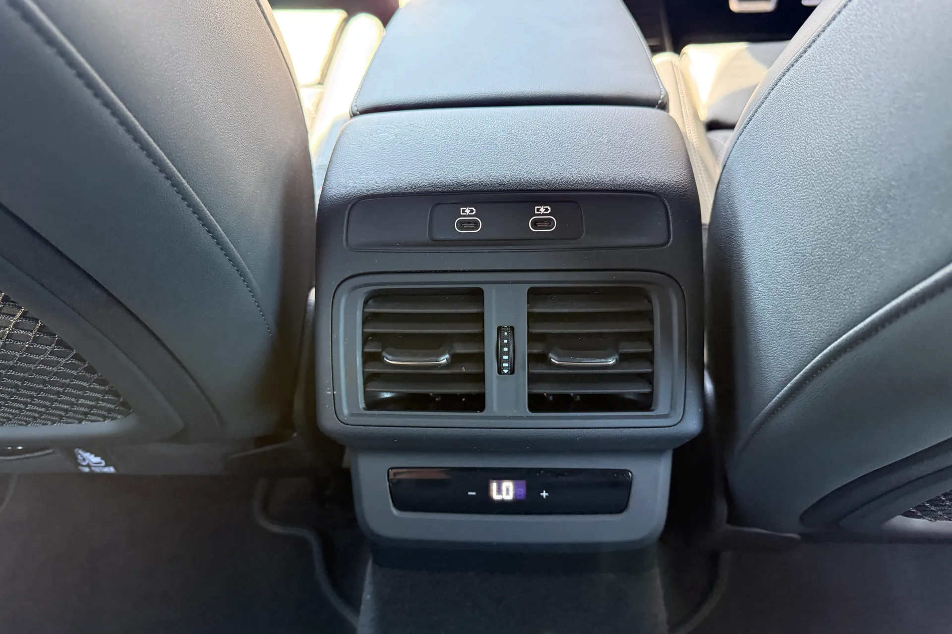 Audi Q5 thumbnail image number 34