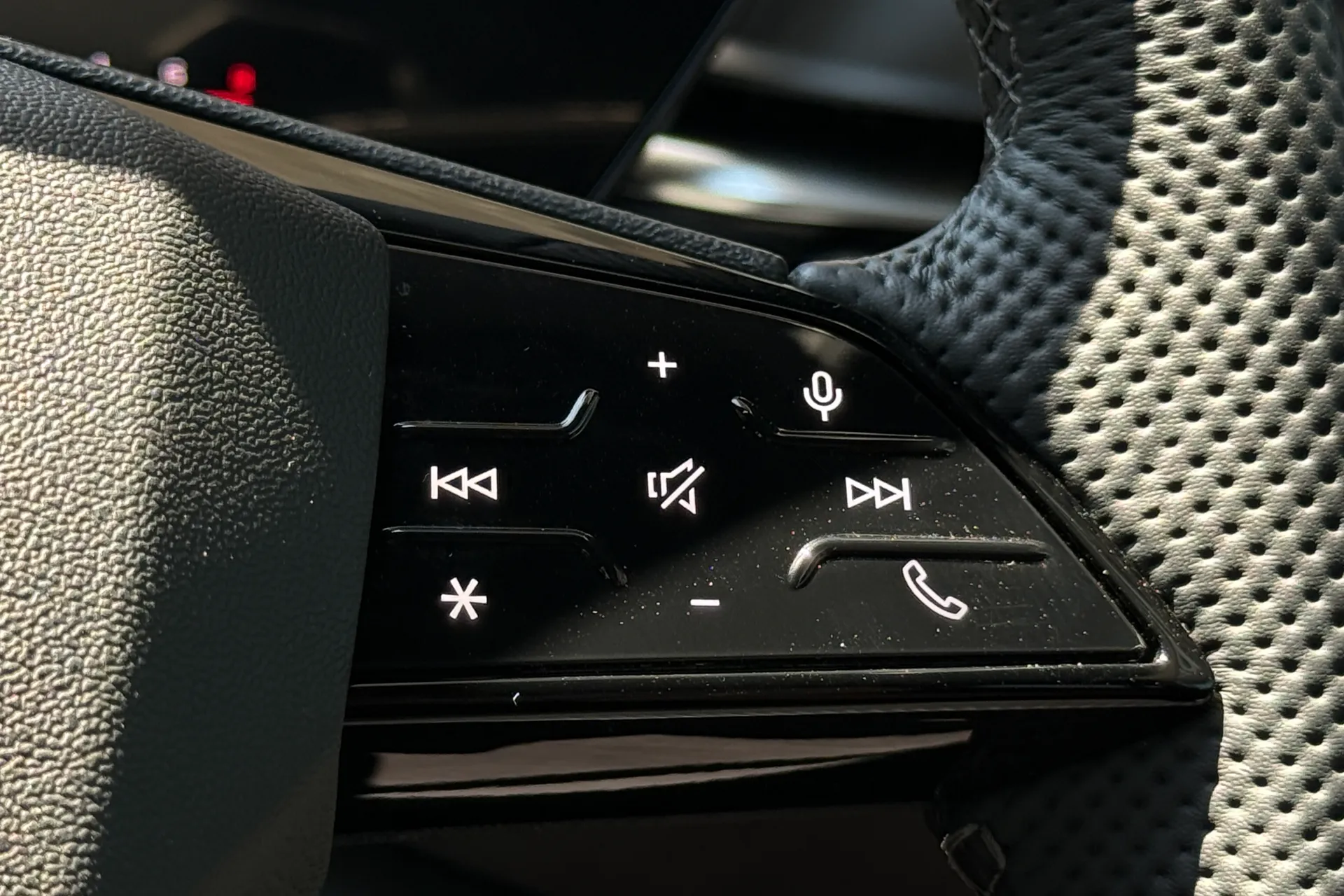 Audi Q5 thumbnail image number 9