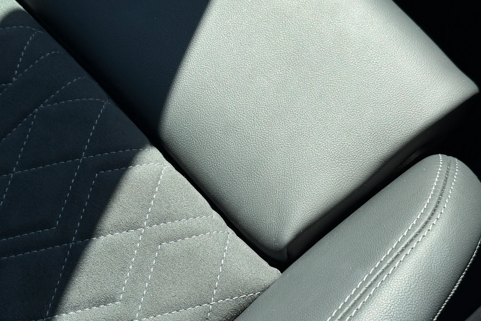 Audi Q5 thumbnail image number 24