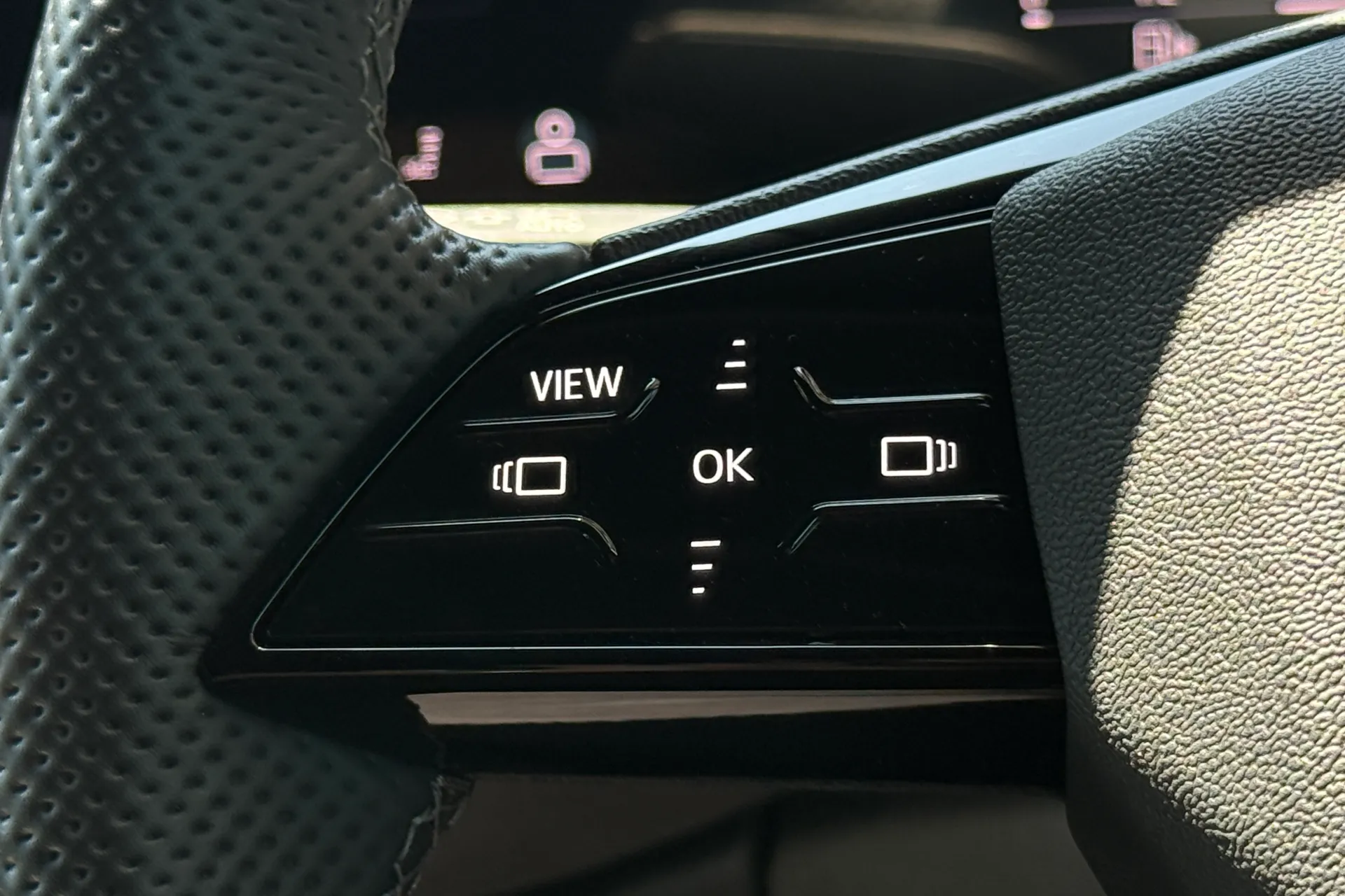 Audi Q5 thumbnail image number 10