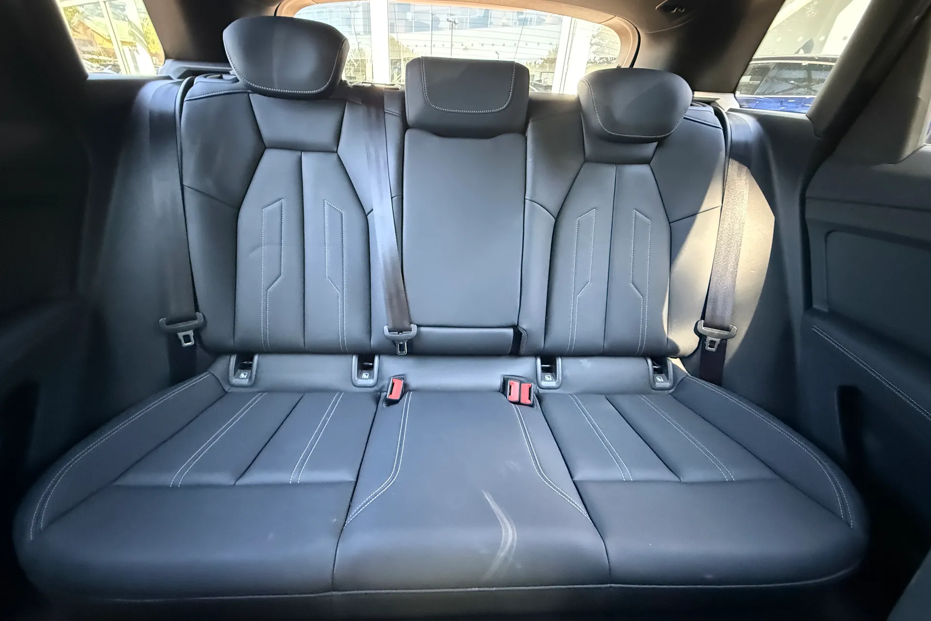Audi Q4 thumbnail image number 24