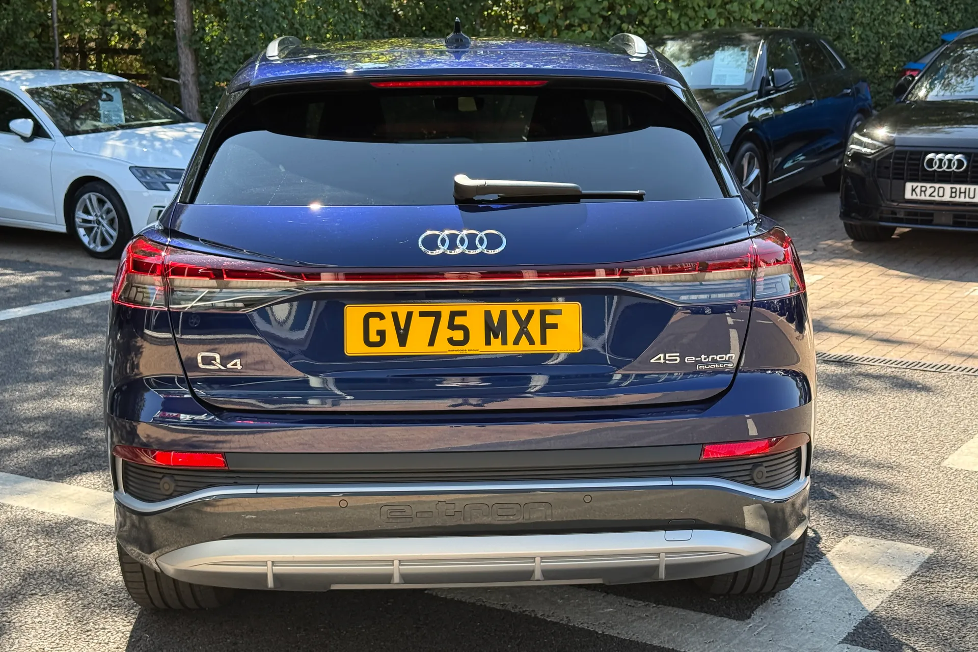 Audi Q4 thumbnail image number 38