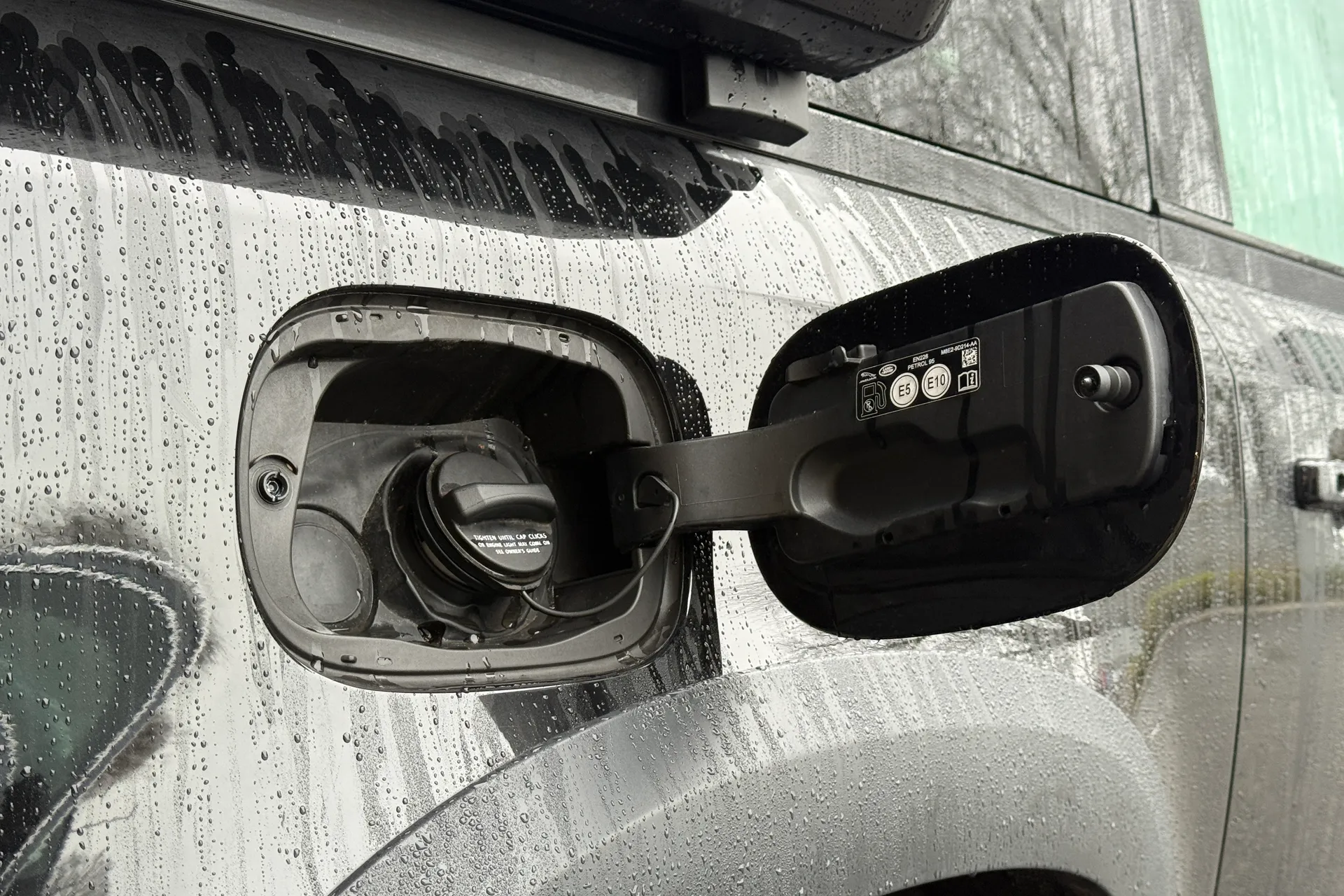 LAND ROVER Defender 90 thumbnail image number 43