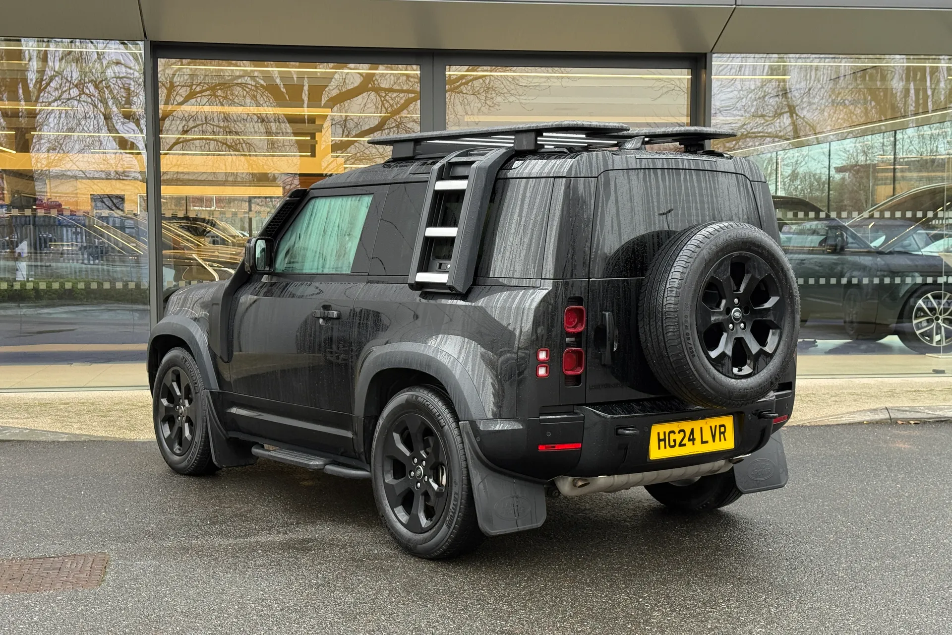 LAND ROVER Defender 90 thumbnail image number 48