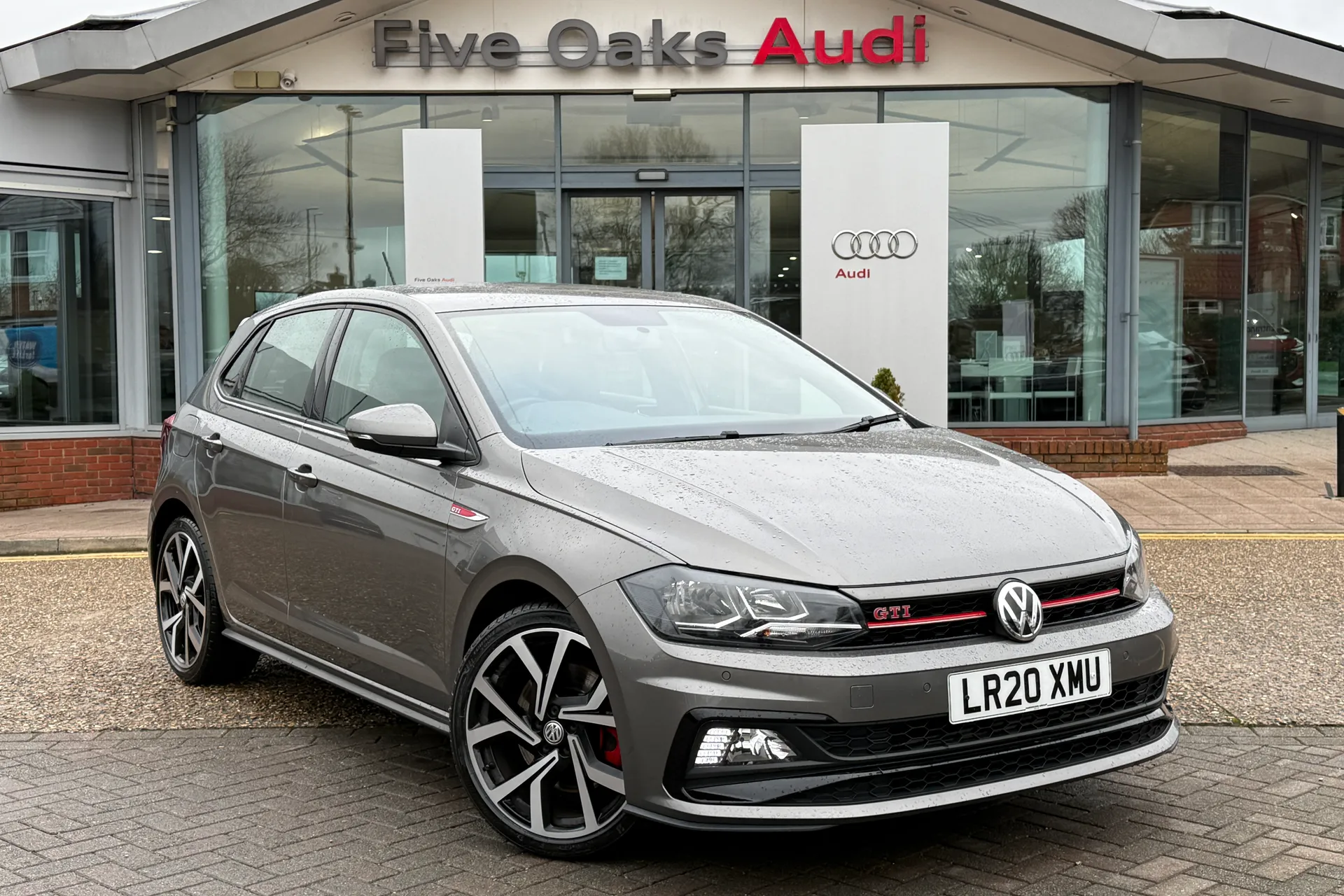 VOLKSWAGEN POLO focused image