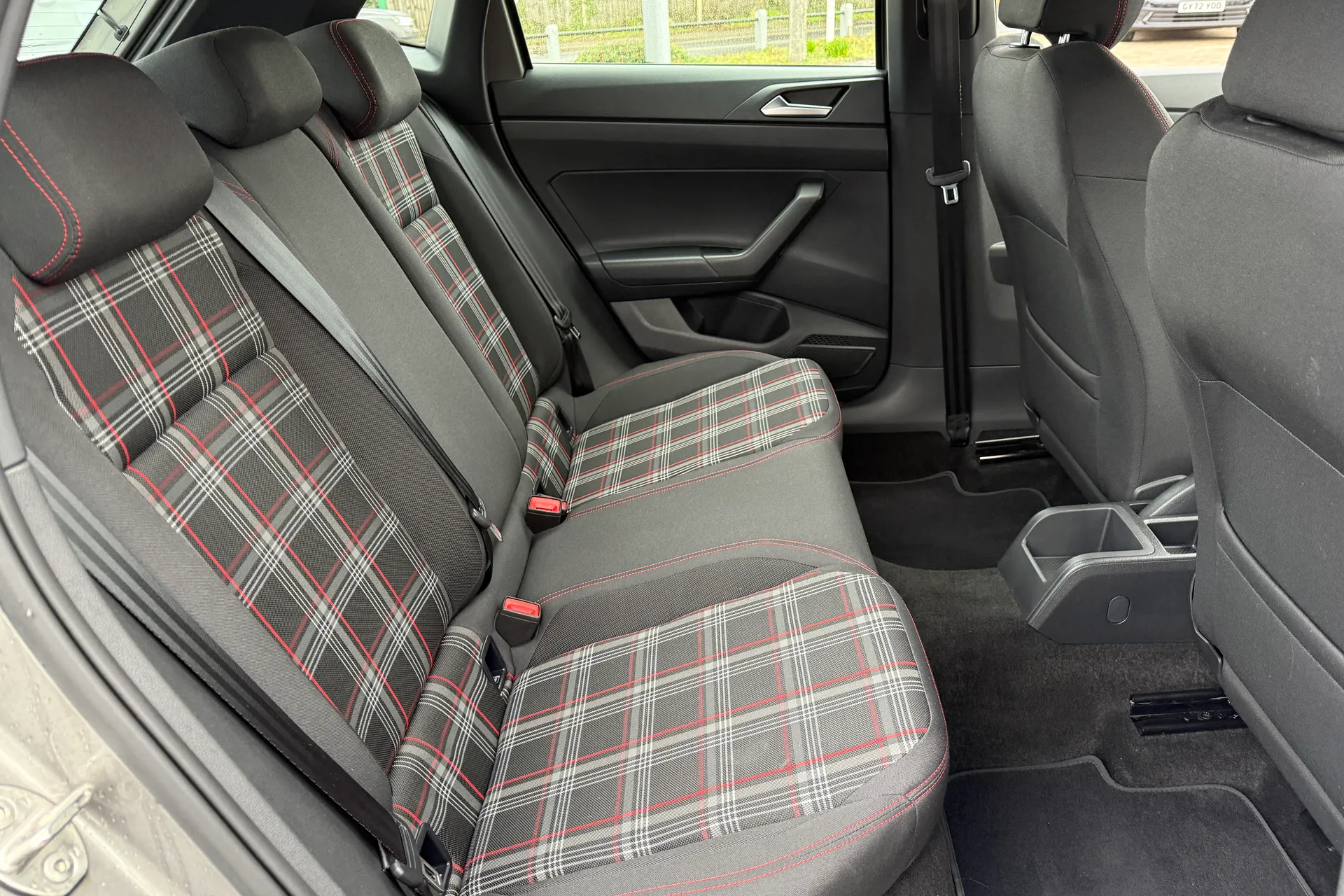 VOLKSWAGEN POLO thumbnail image number 42