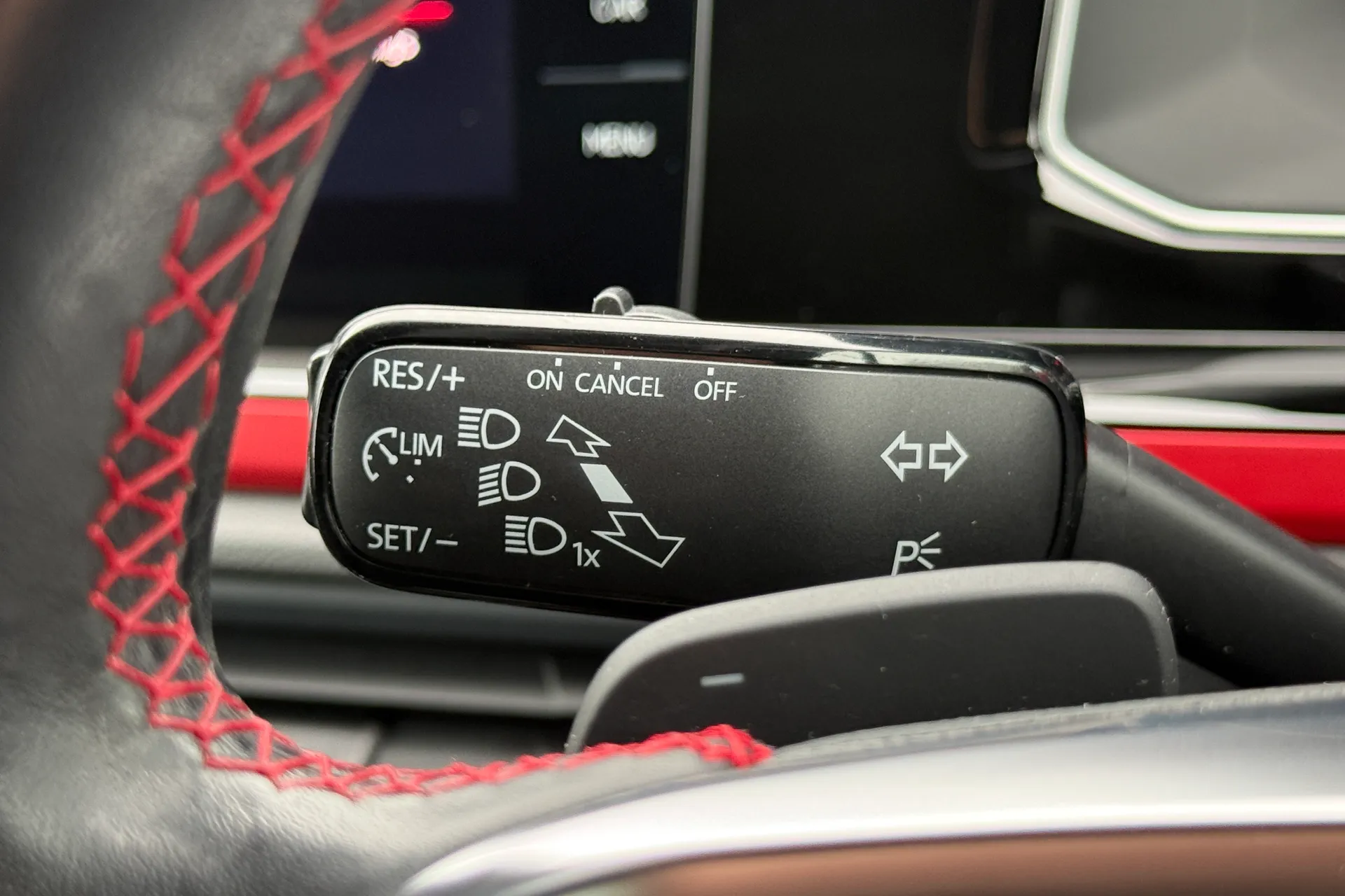 VOLKSWAGEN POLO thumbnail image number 14