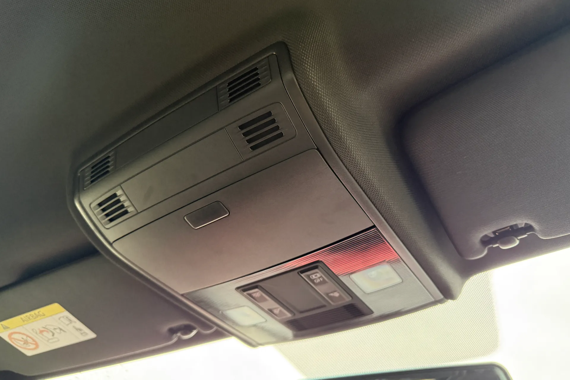 VOLKSWAGEN POLO thumbnail image number 17