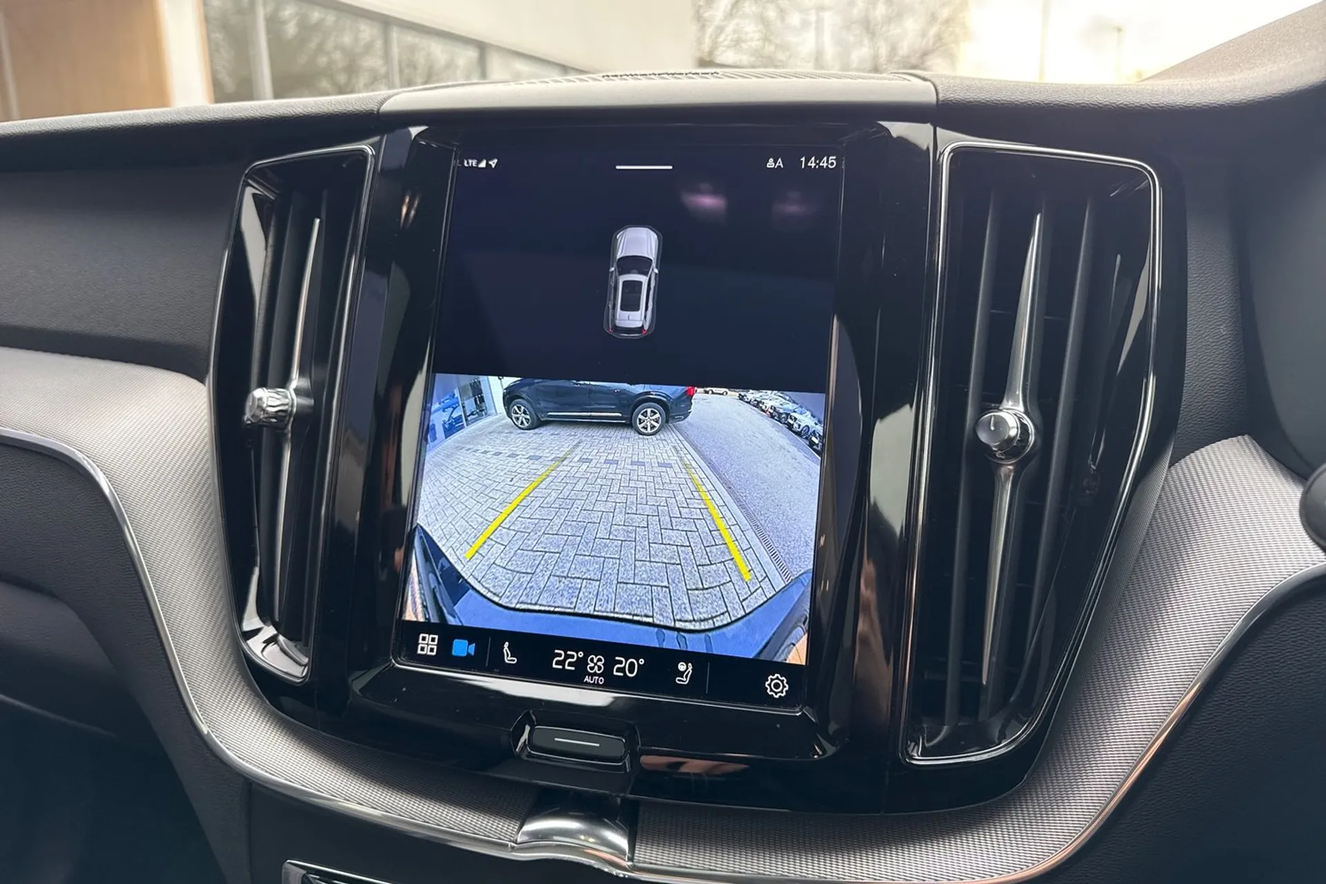 Volvo XC60 thumbnail image number 38