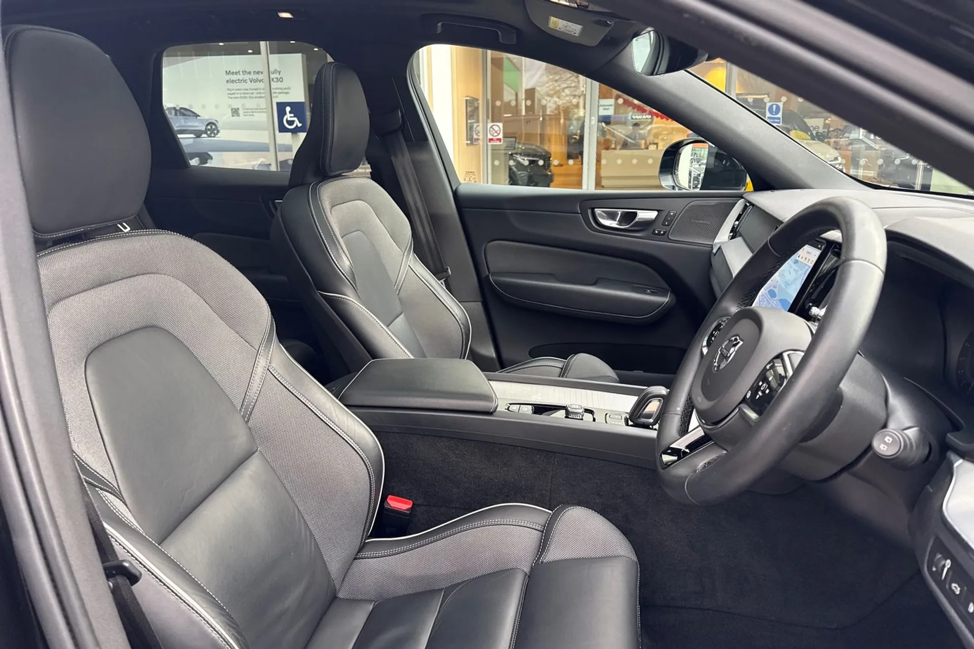 Volvo XC60 thumbnail image number 26