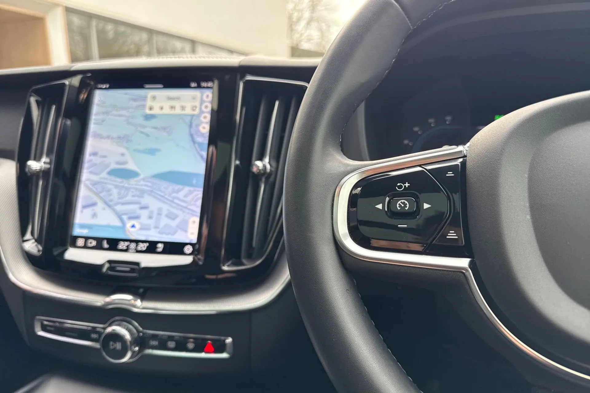 Volvo XC60 thumbnail image number 36