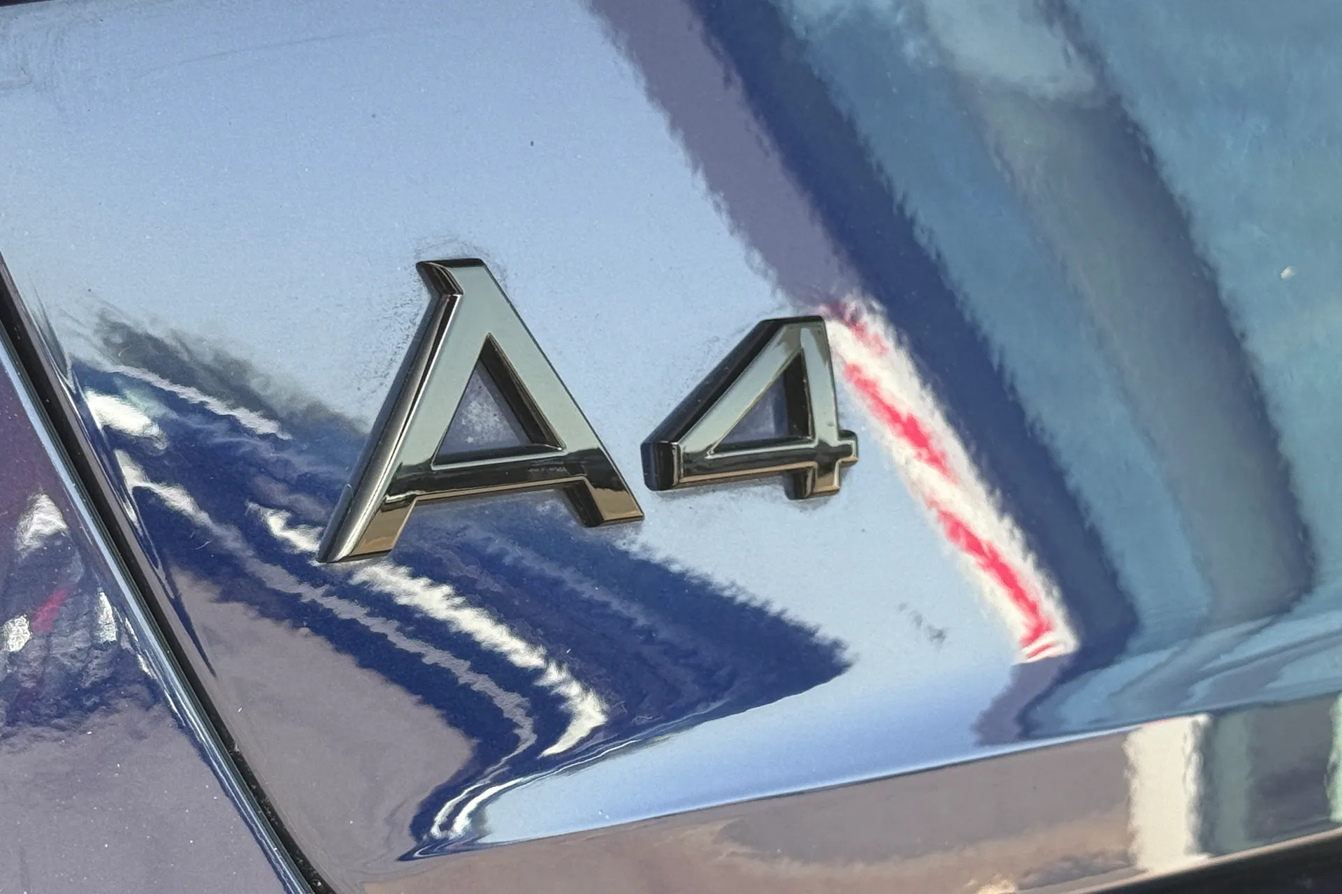 Audi A4 thumbnail image number 41
