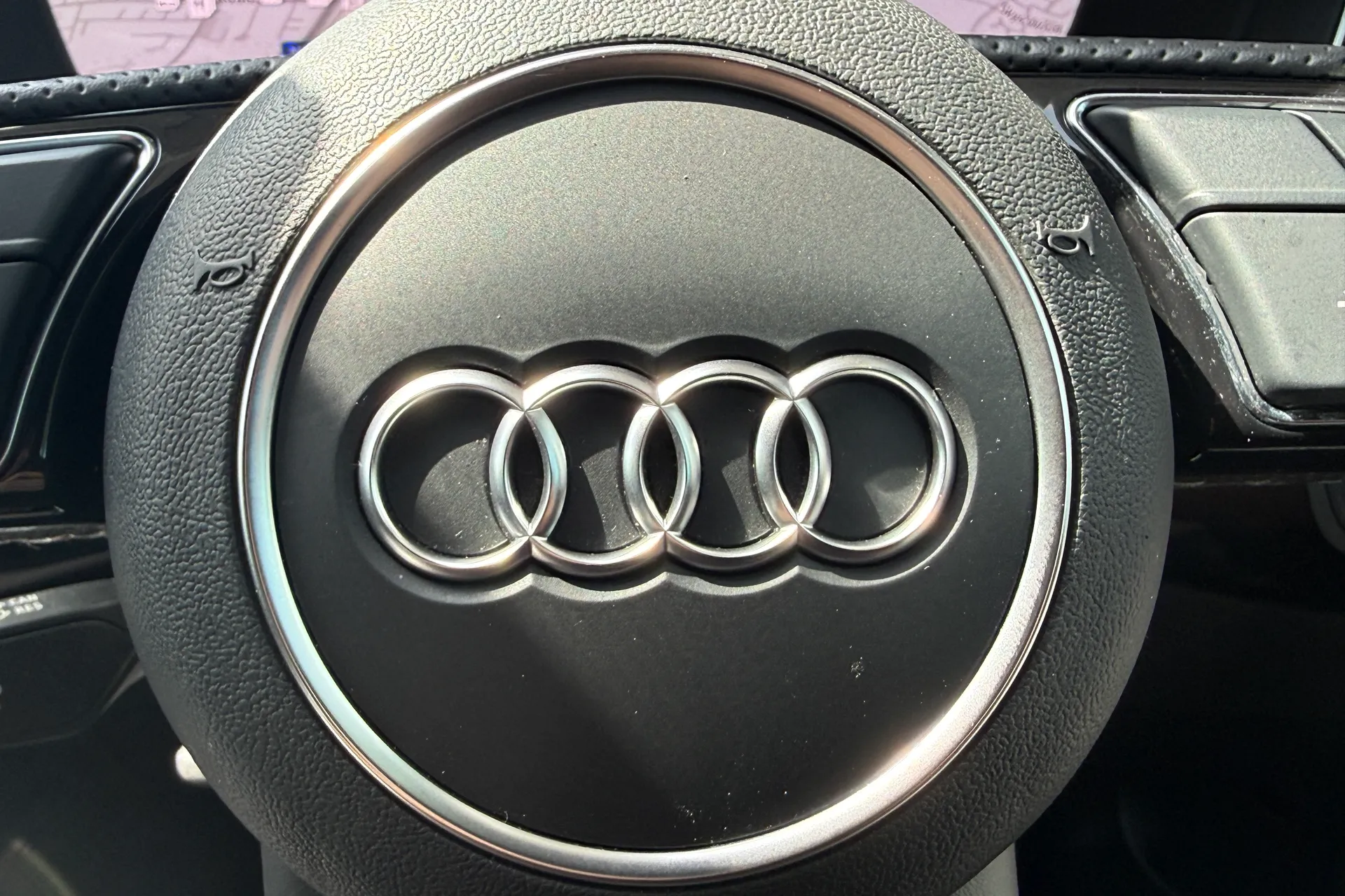 Audi A4 thumbnail image number 15