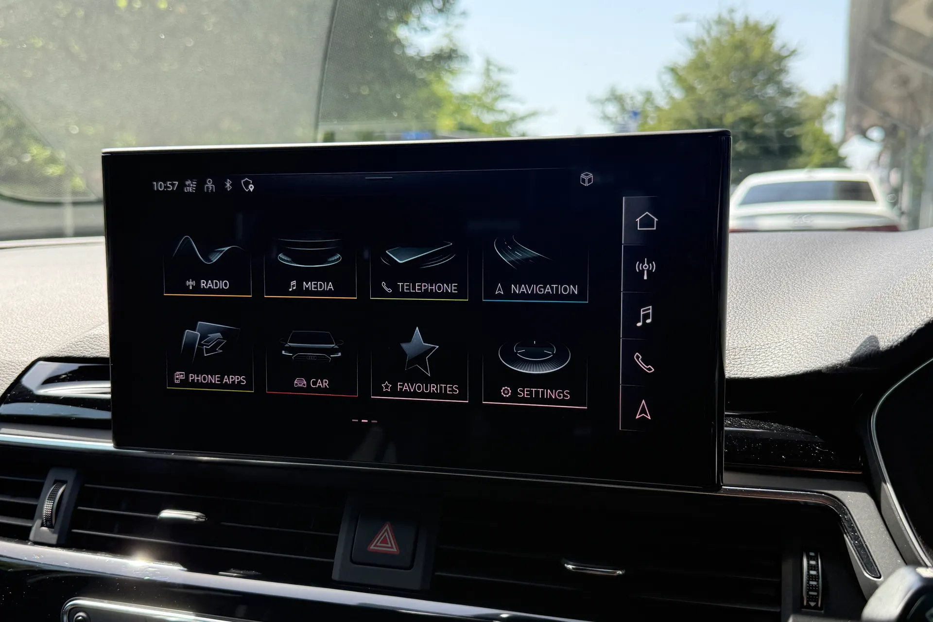 Audi A4 thumbnail image number 10